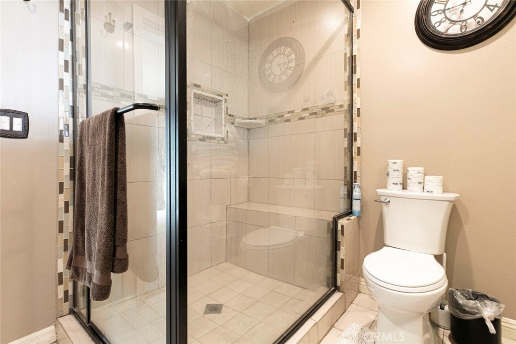 North Hollywood, California, 91605, United States, 3 Bedrooms Bedrooms, ,2 BathroomsBathrooms,Residential,For Sale,1989724