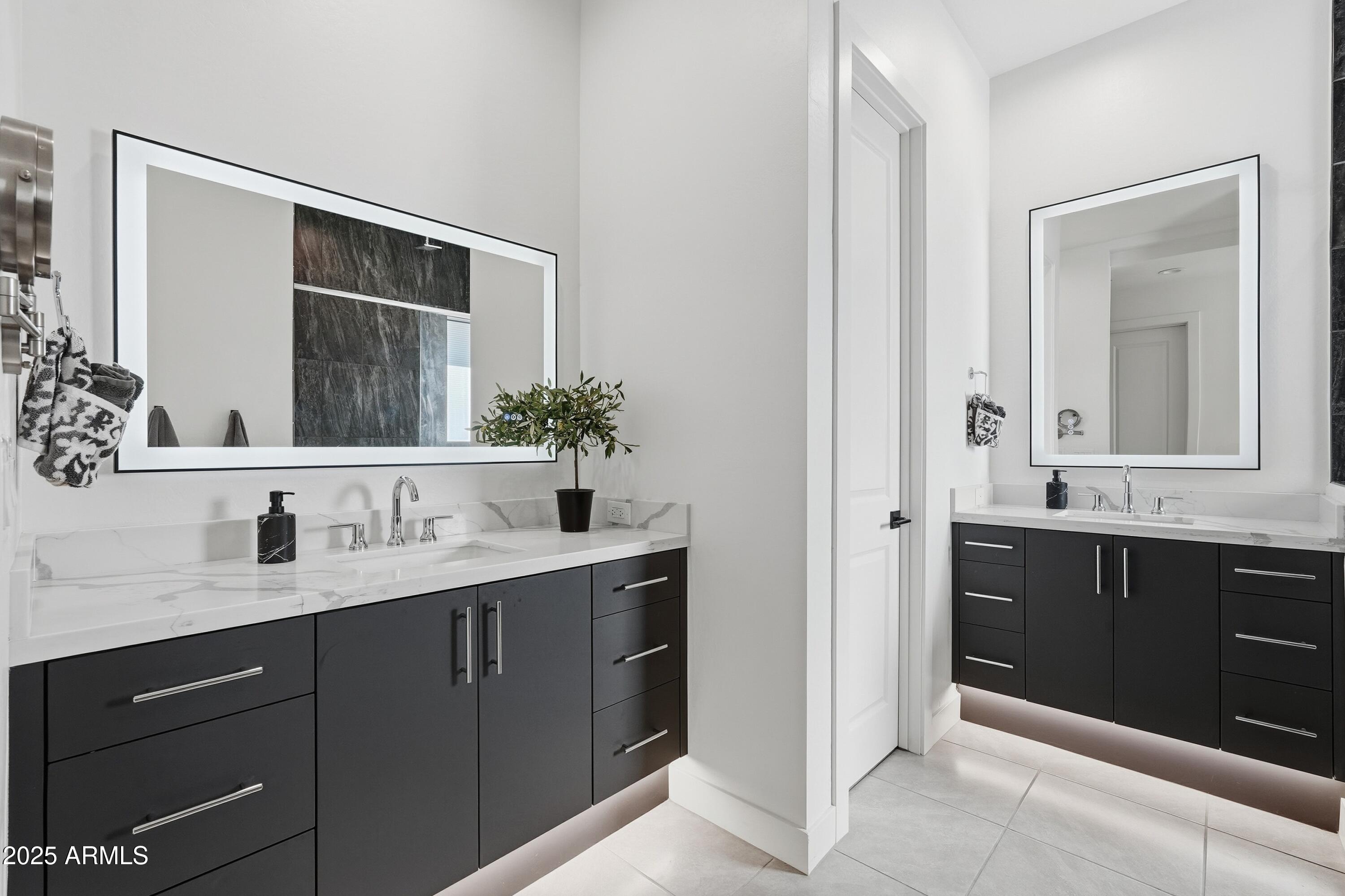 Carefree, Arizona, 85377, United States, 3 Bedrooms Bedrooms, ,3 BathroomsBathrooms,Residential,For Sale,1989596