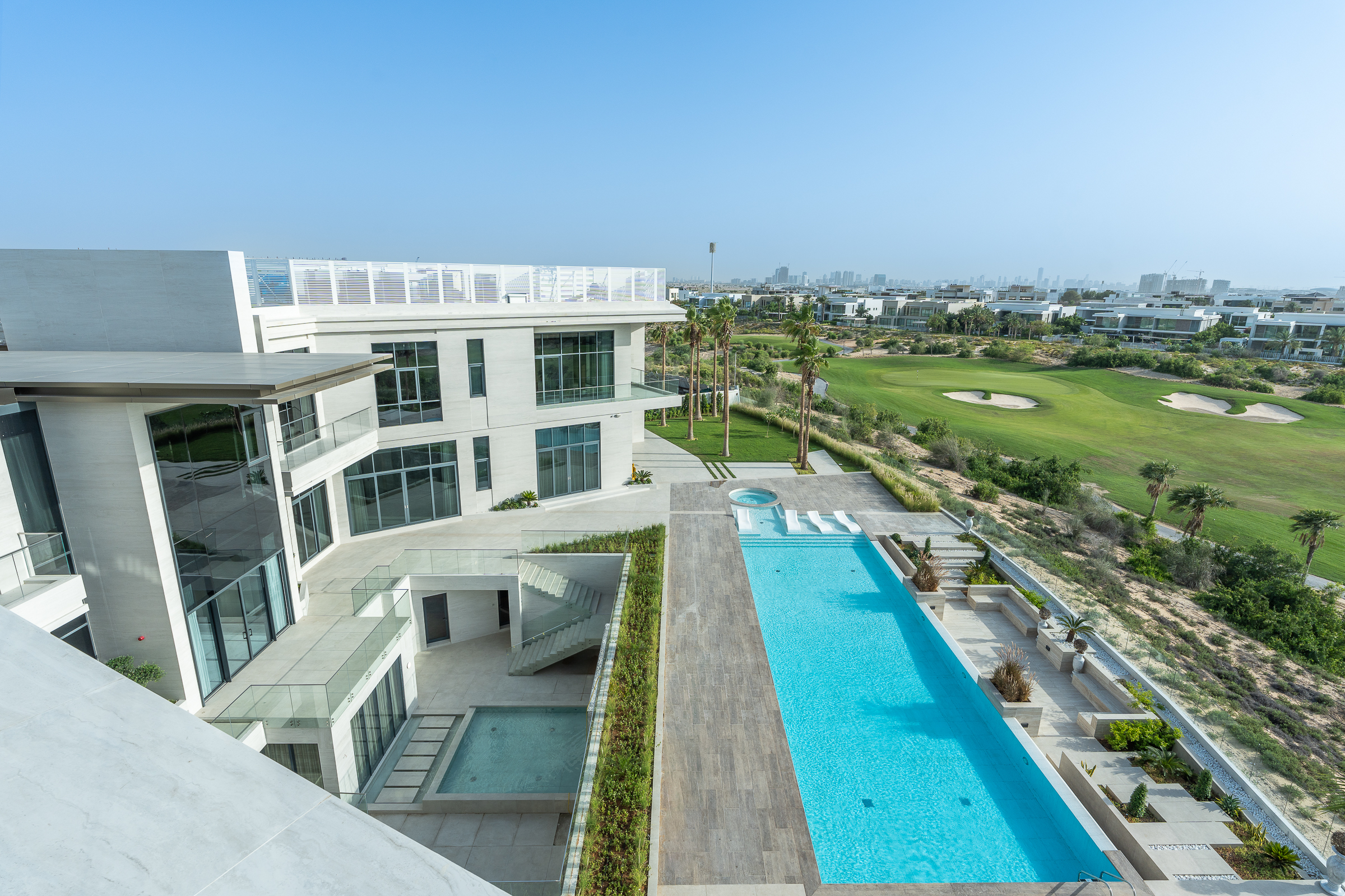  Luxurious 8-Bedroom Mansion with Panoramic Golf Course View - 物件實景