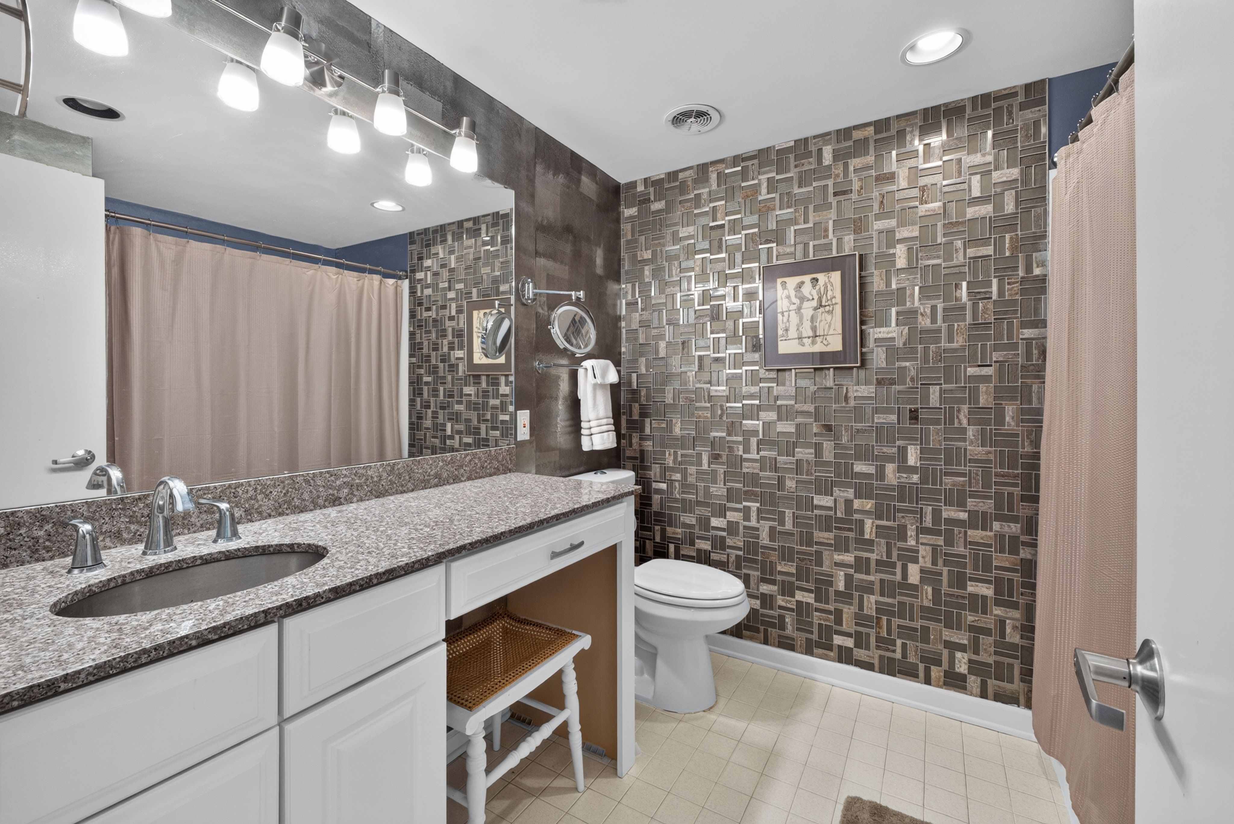  Luxurious High-Rise Living at Whitehall Condominiums in Clayton - 物件實景