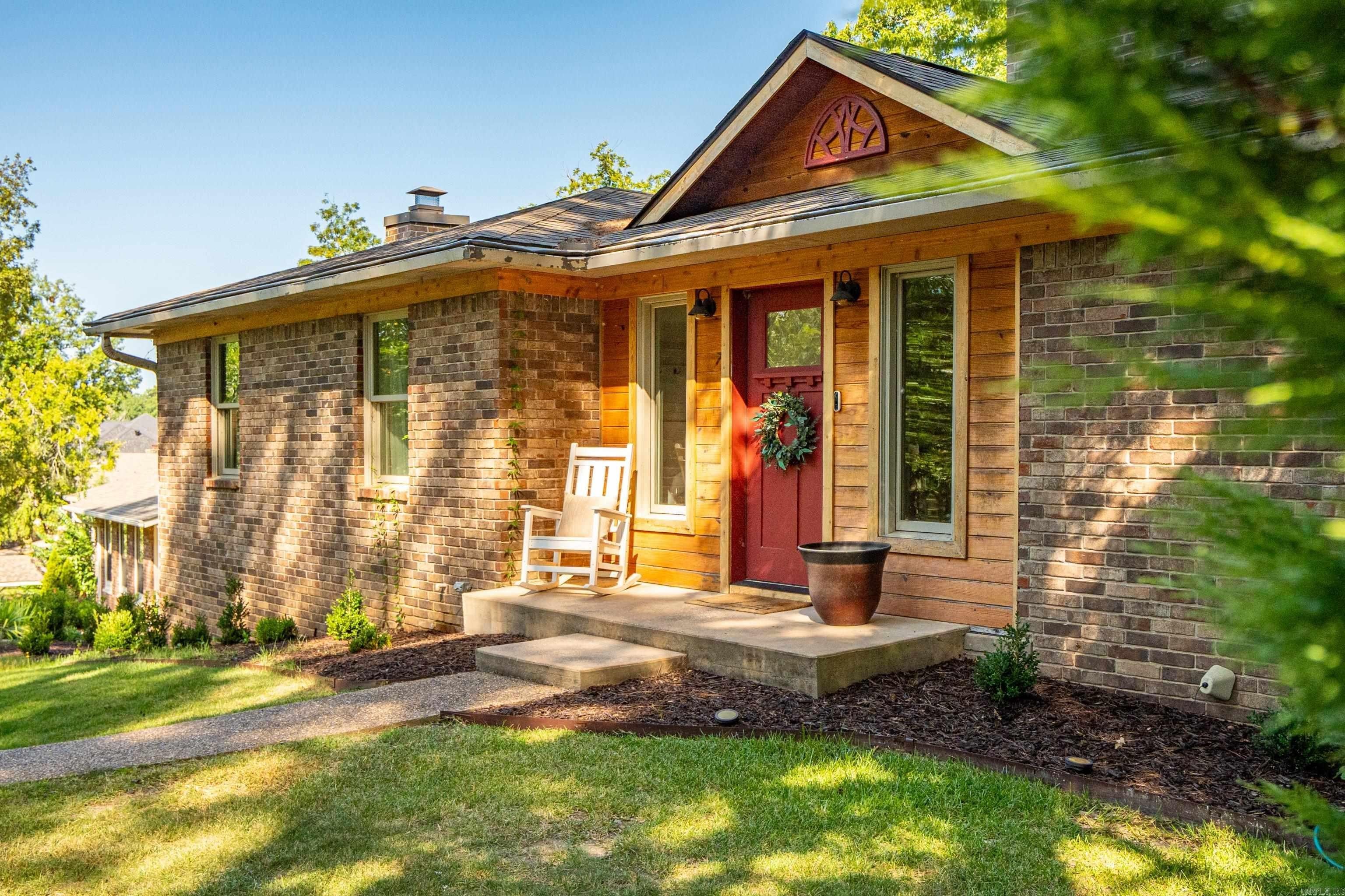 Hot Springs, Arkansas, 71913, United States, 3 Bedrooms Bedrooms, ,3 BathroomsBathrooms,Residential,For Sale,1905821