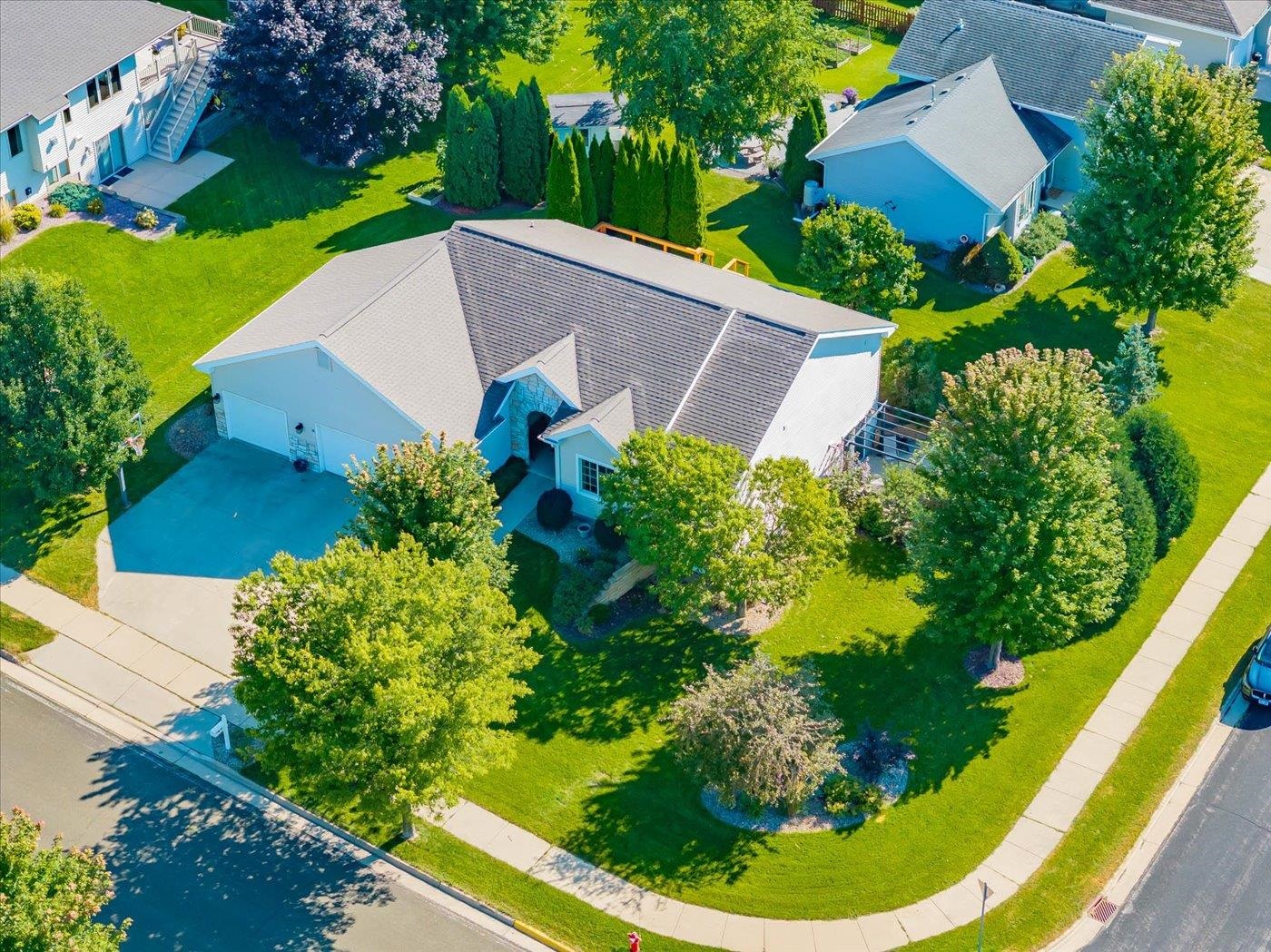 Sun Prairie, Wisconsin, 53590-4332, United States, 4 Bedrooms Bedrooms, ,3 BathroomsBathrooms,Residential,For Sale,1935966