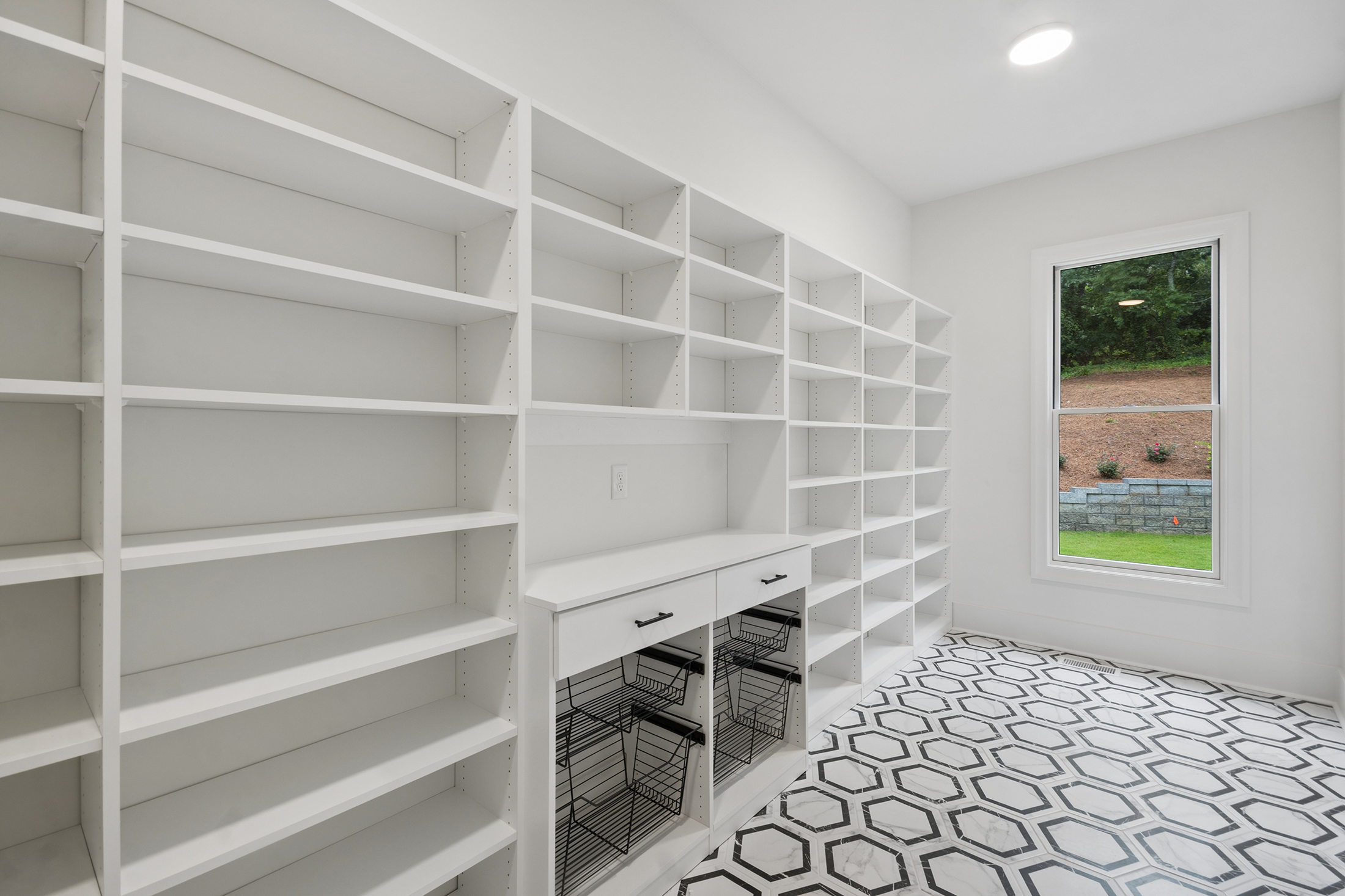  Stunning New Construction in Sought-After East Cobb Walton High School District - 物件實景