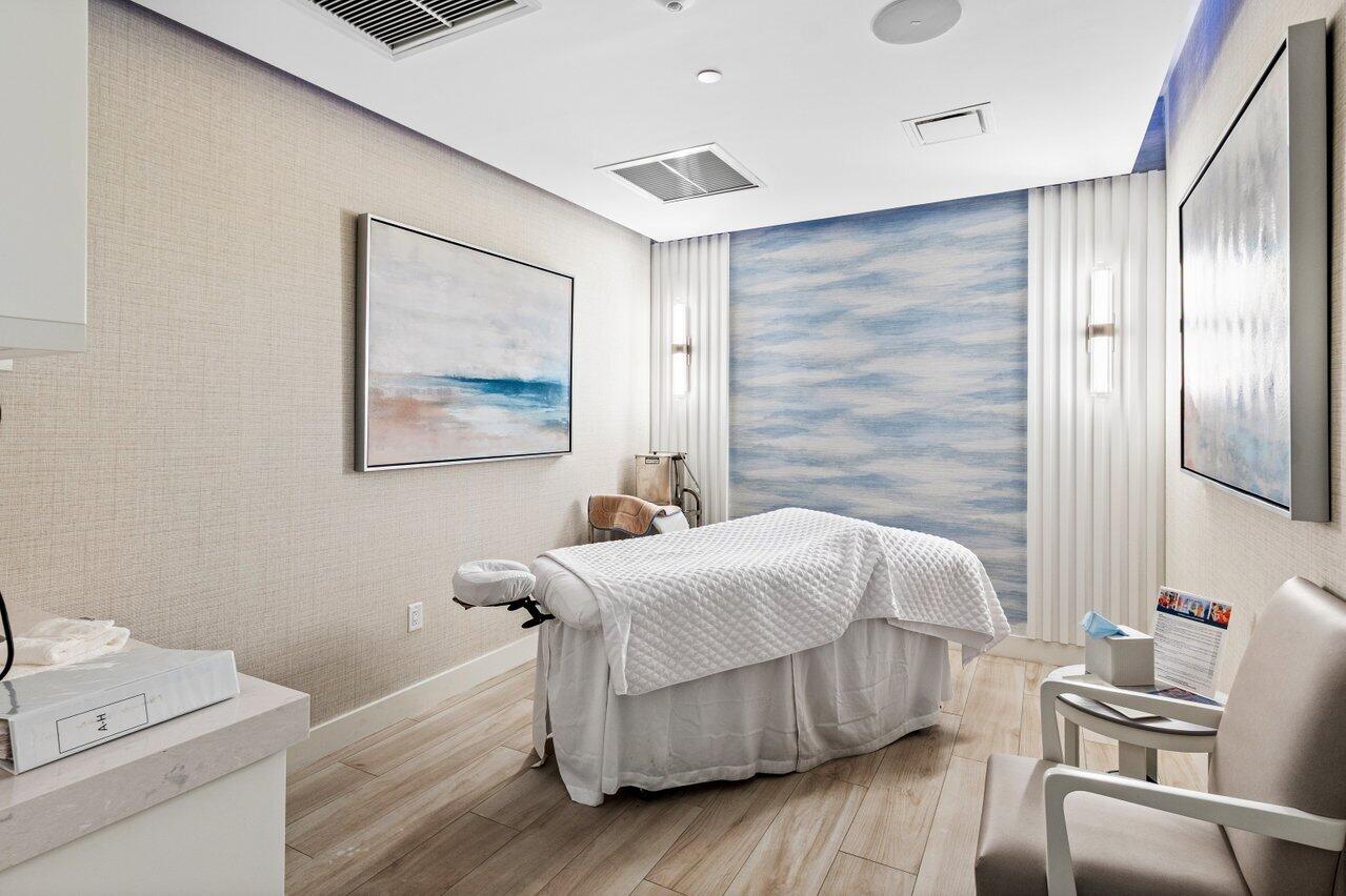 Boca Raton, Florida, 33487, United States, 5 Bedrooms Bedrooms, ,5 BathroomsBathrooms,Residential,For Sale,1995624