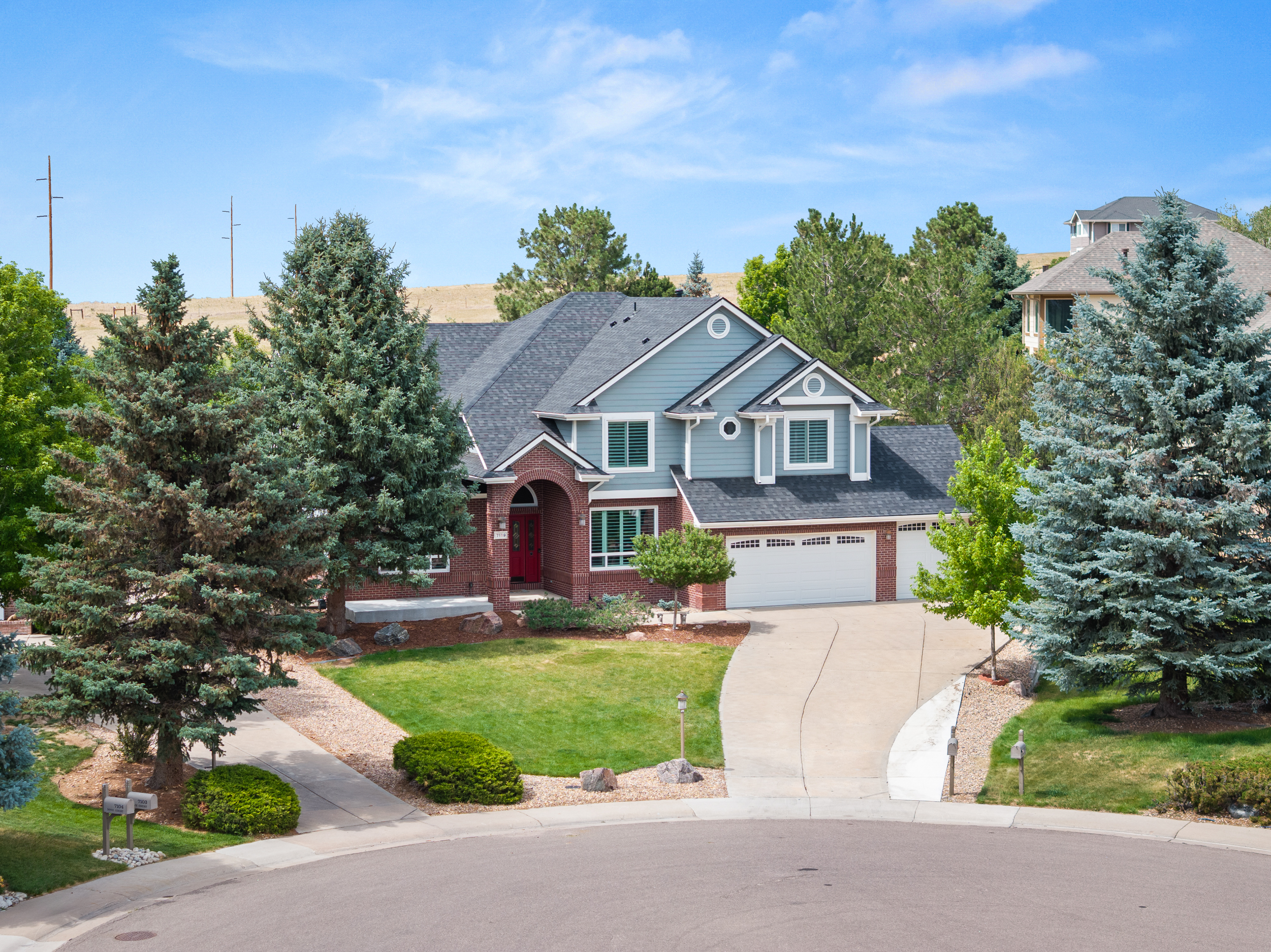  Stunning 5 bed, 5 bath home loaded with upgrades and improvements - 物件實景