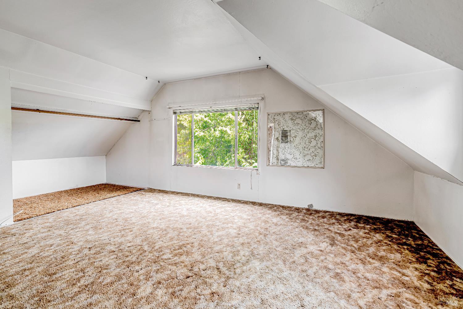 Petaluma, California, 94954, United States, 4 Bedrooms Bedrooms, ,2 BathroomsBathrooms,Residential,For Sale,1917667