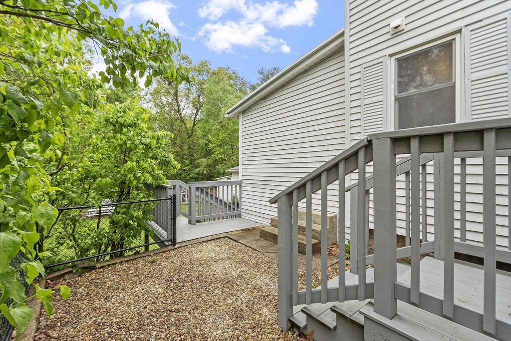 Lunenburg, Massachusetts, 01462, United States, 4 Bedrooms Bedrooms, ,2 BathroomsBathrooms,Residential,For Sale,1876161