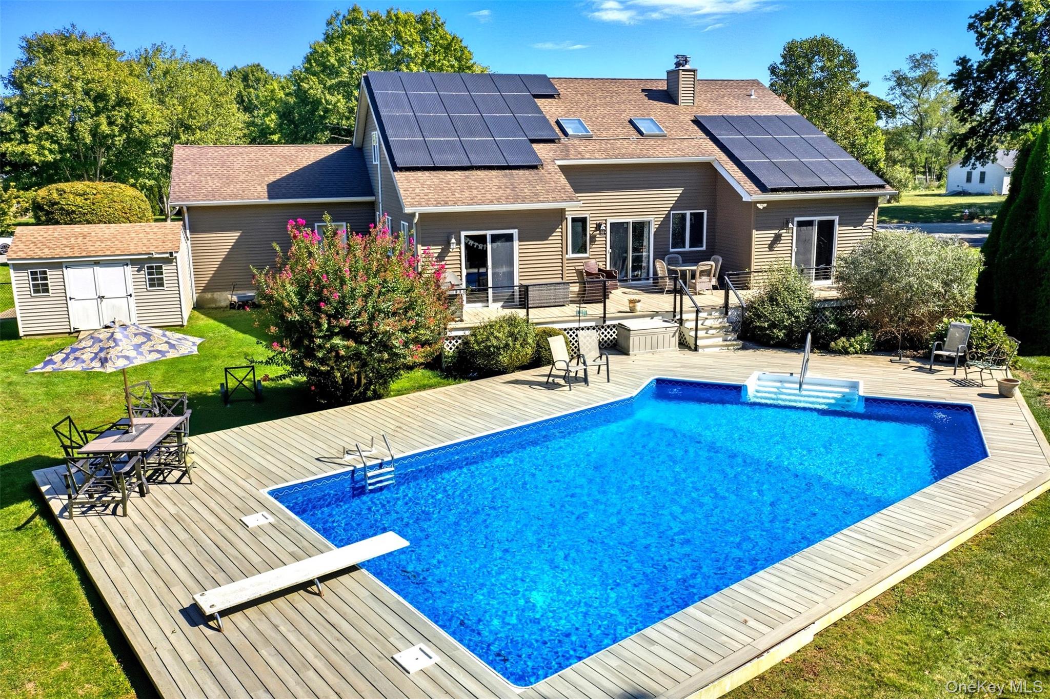 Jamesport, New York, 11947, United States, 4 Bedrooms Bedrooms, ,3 BathroomsBathrooms,Residential,For Sale,2002985