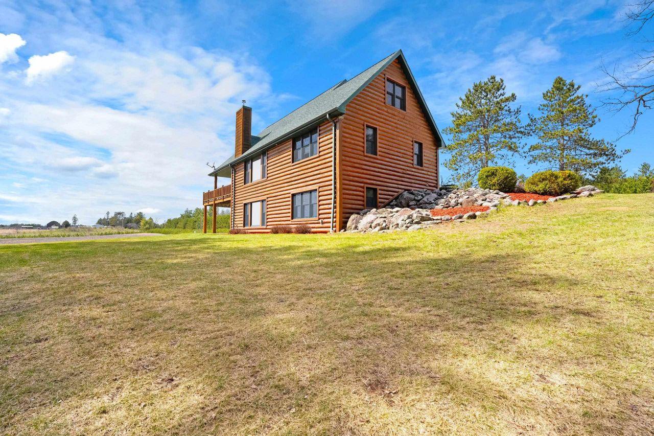 CRIVITZ, Wisconsin, 54129, United States, 4 Bedrooms Bedrooms, ,3 BathroomsBathrooms,Residential,For Sale,1792767
