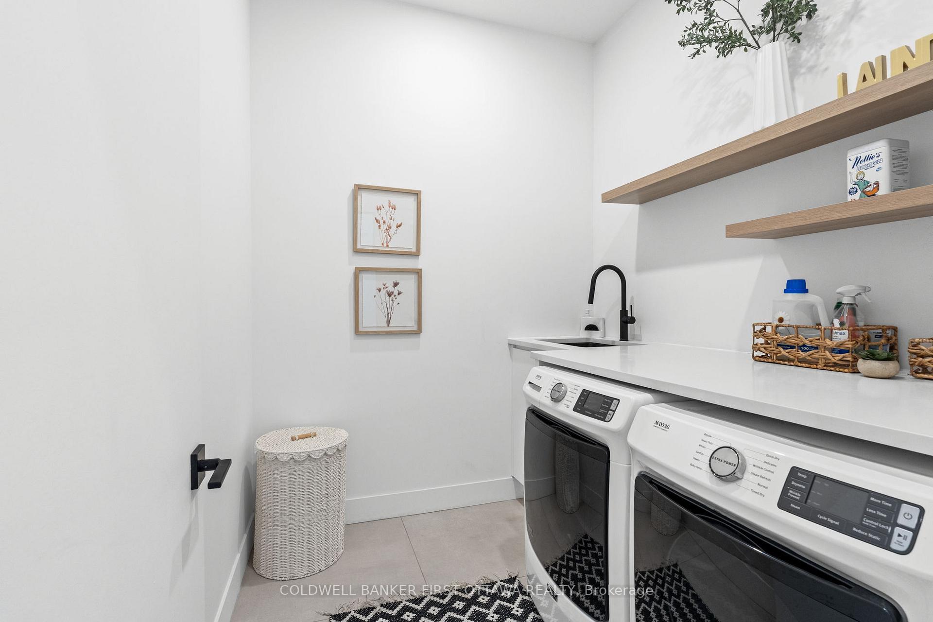 MANOTICK - KARS - RIDEAU TWP AND AREA, Ontario, K4M 1L3, CA, 4 Bedrooms Bedrooms, ,Residential,For Sale,1918608