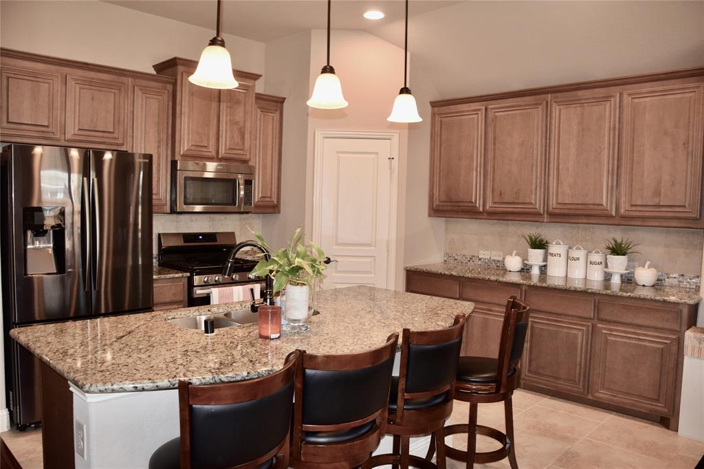 Grand Prairie, Texas, 75054, United States, 4 Bedrooms Bedrooms, ,3 BathroomsBathrooms,Residential,For Sale,1992930