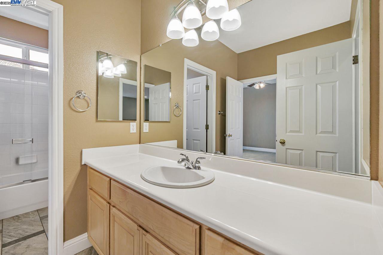 Concord, California, 94521, United States, 5 Bedrooms Bedrooms, ,3 BathroomsBathrooms,Residential,For Sale,1989306