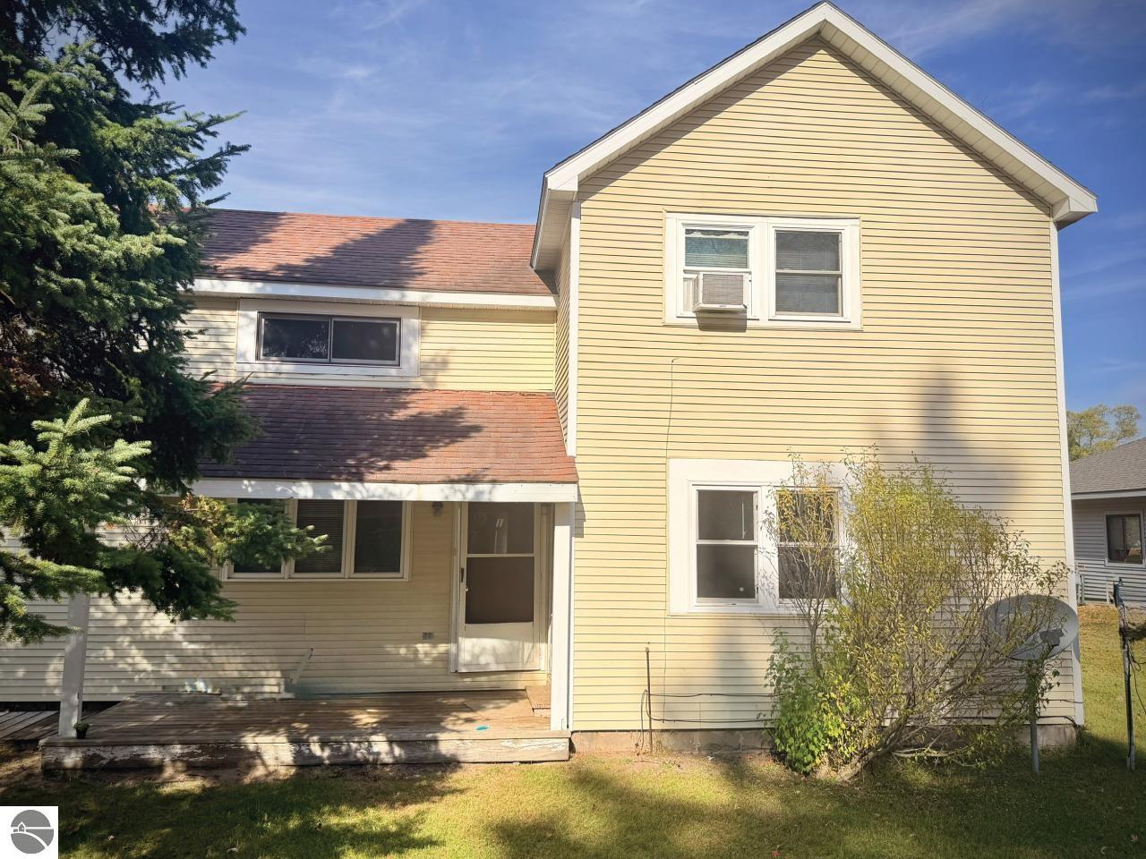Cayuga St, Bellaire, MI 49615