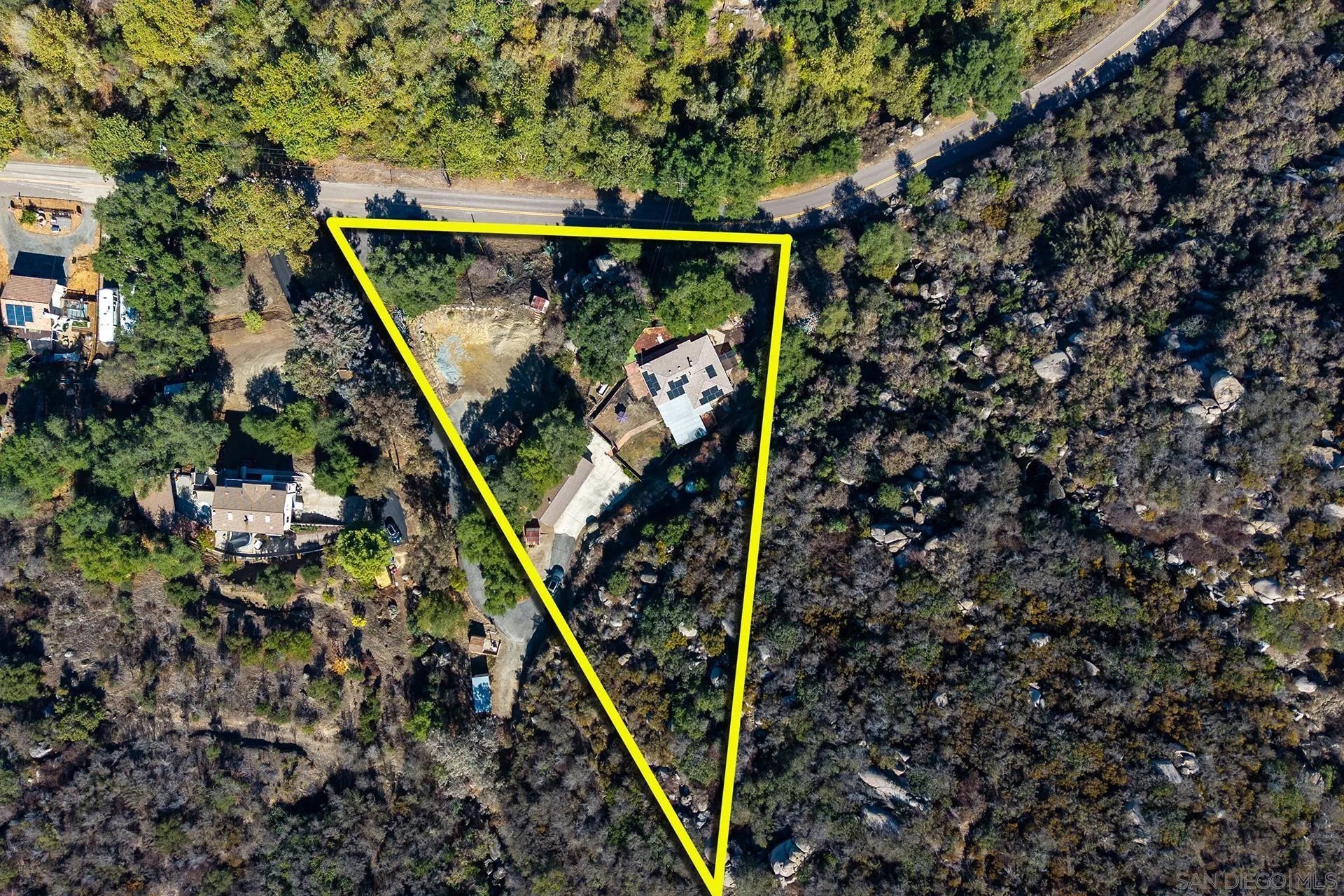 Alpine, California, 91901, United States, 3 Bedrooms Bedrooms, ,2 BathroomsBathrooms,Residential,For Sale,1990972