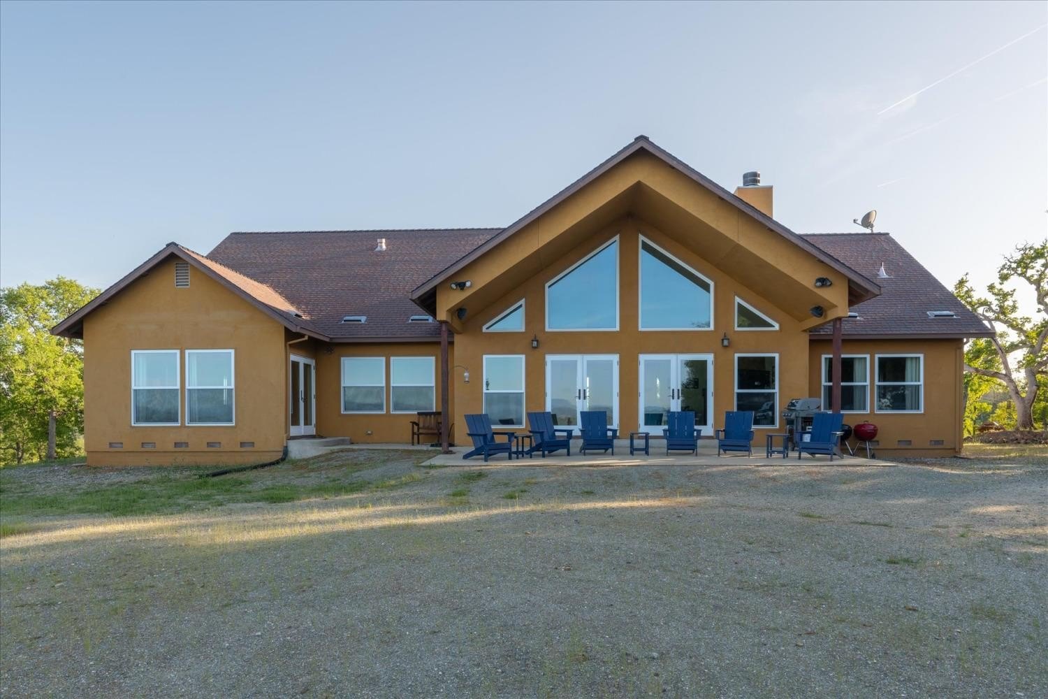 Angels Camp, California, 95222, United States, 4 Bedrooms Bedrooms, ,3 BathroomsBathrooms,Residential,For Sale,1990494