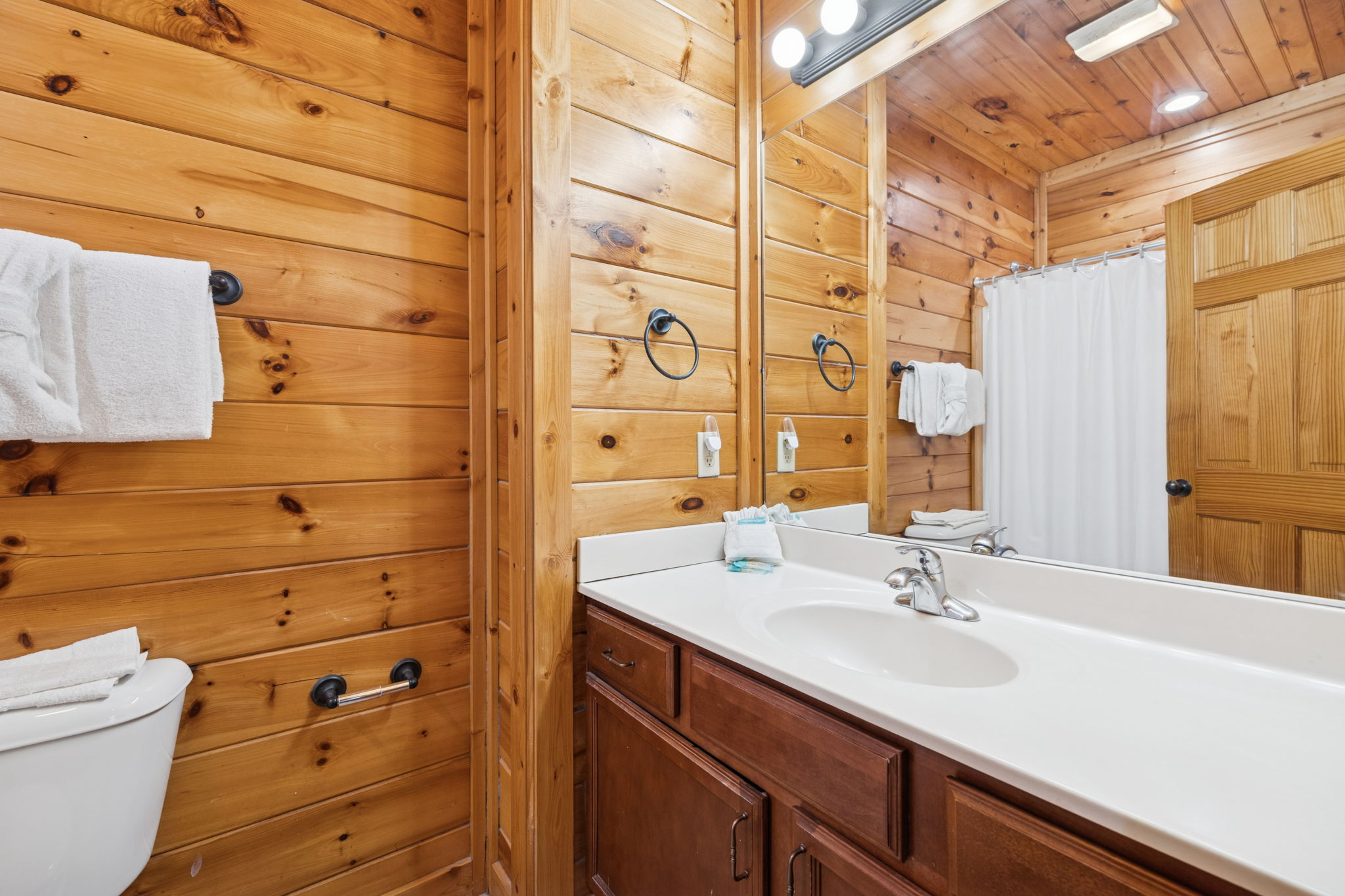 Gatlinburg, Tennessee, 37738, United States, 9 Bedrooms Bedrooms, ,9 BathroomsBathrooms,Residential,For Sale,1996380