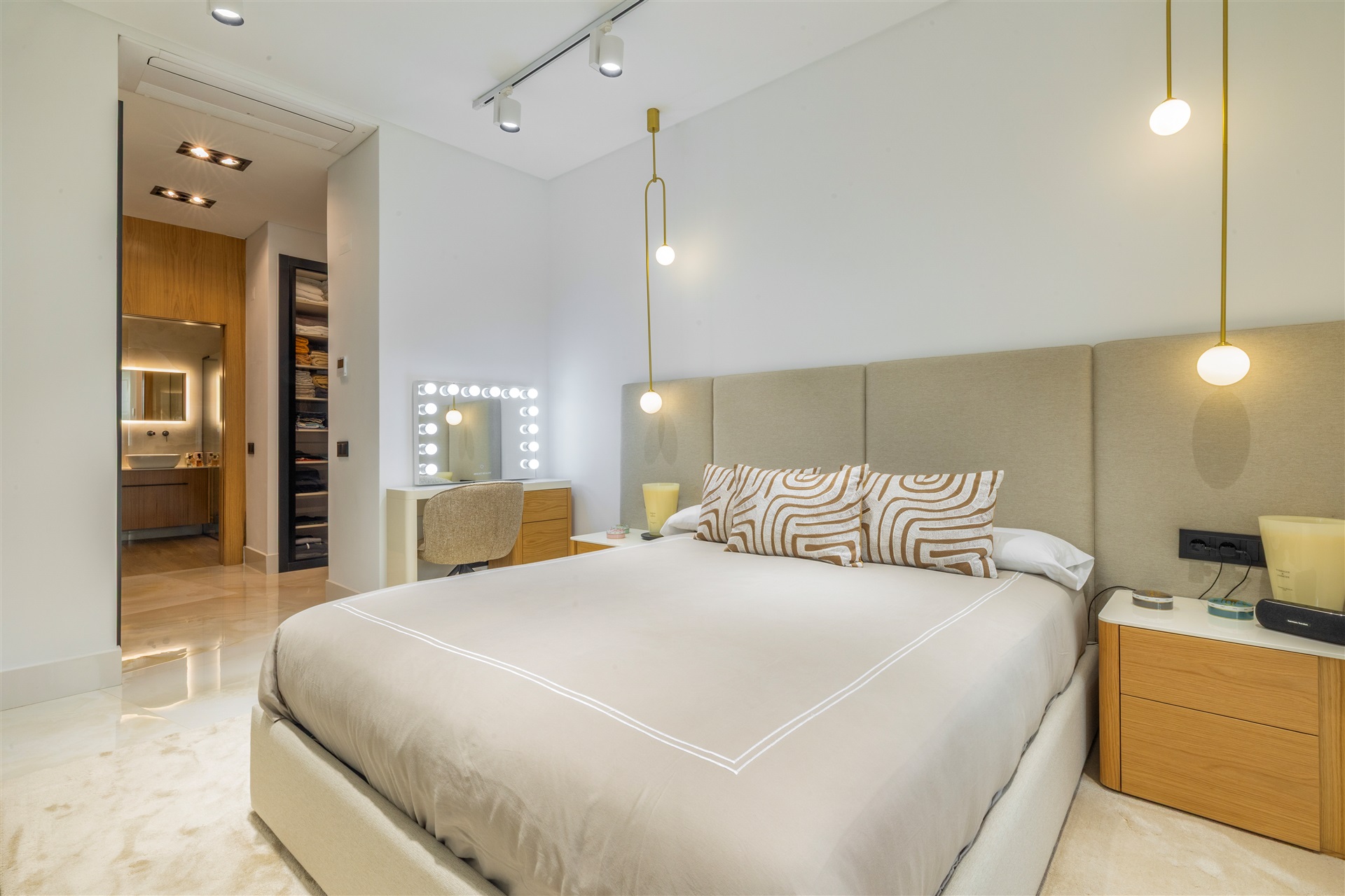  Flat, 3 bedrooms, for Sale - 物件實景