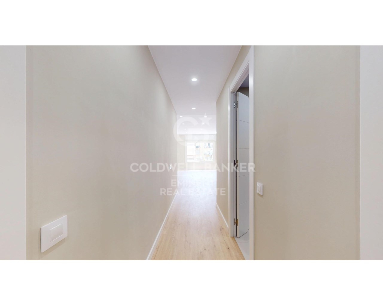 Barcelona, Catalonia, ES, 4 Bedrooms Bedrooms, ,2 BathroomsBathrooms,Residential,For Sale,1826815