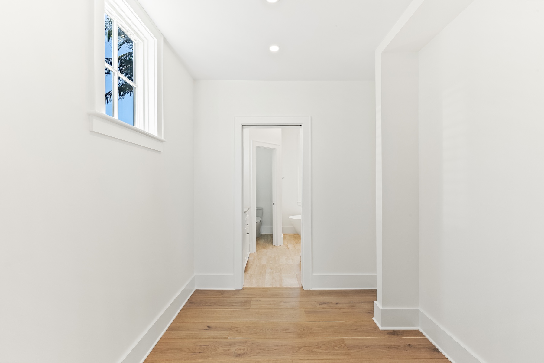  4070 Loomis Avenue - 物件實景