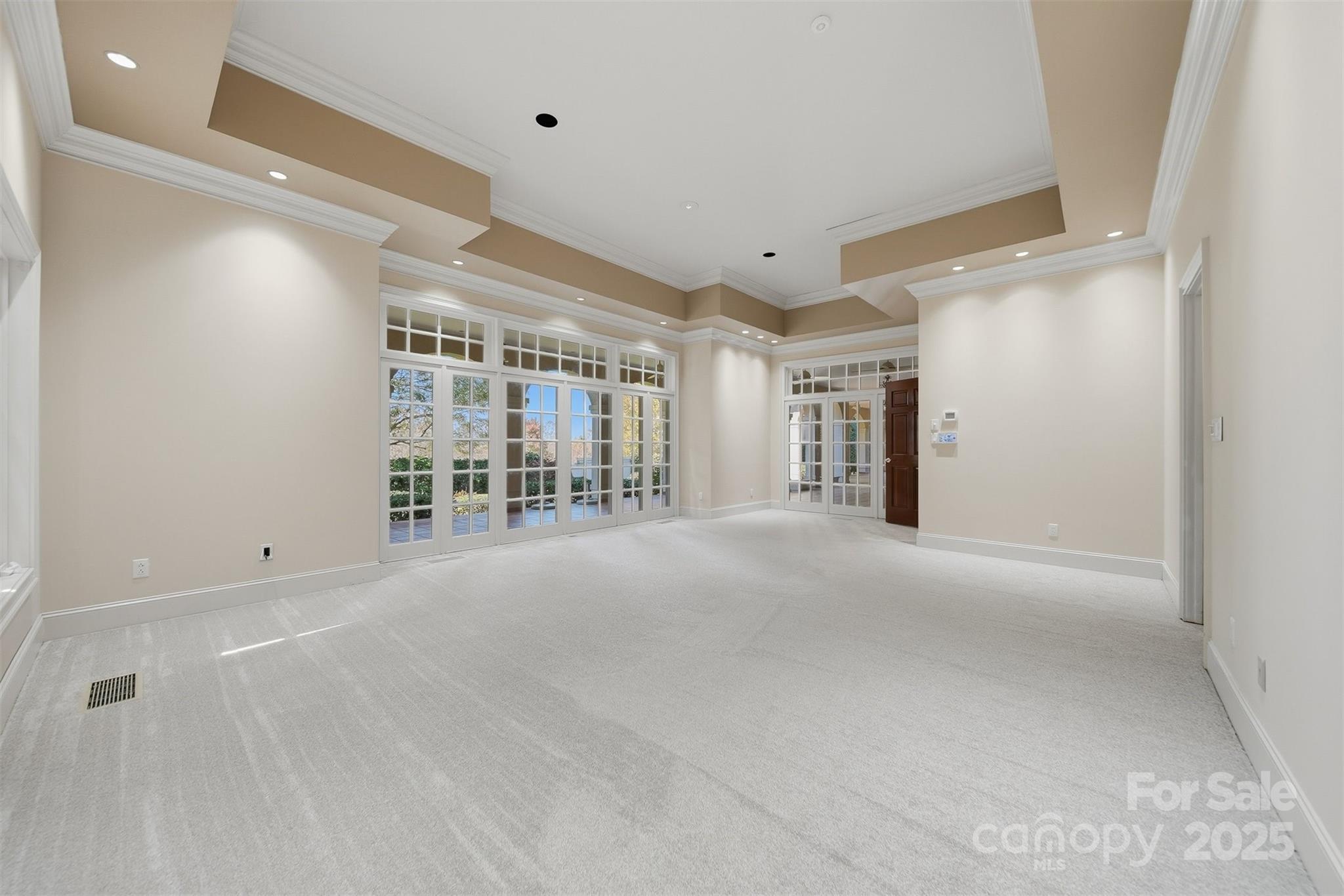 Conover, North Carolina, 28613, United States, 6 Bedrooms Bedrooms, ,7 BathroomsBathrooms,Residential,For Sale,1991981