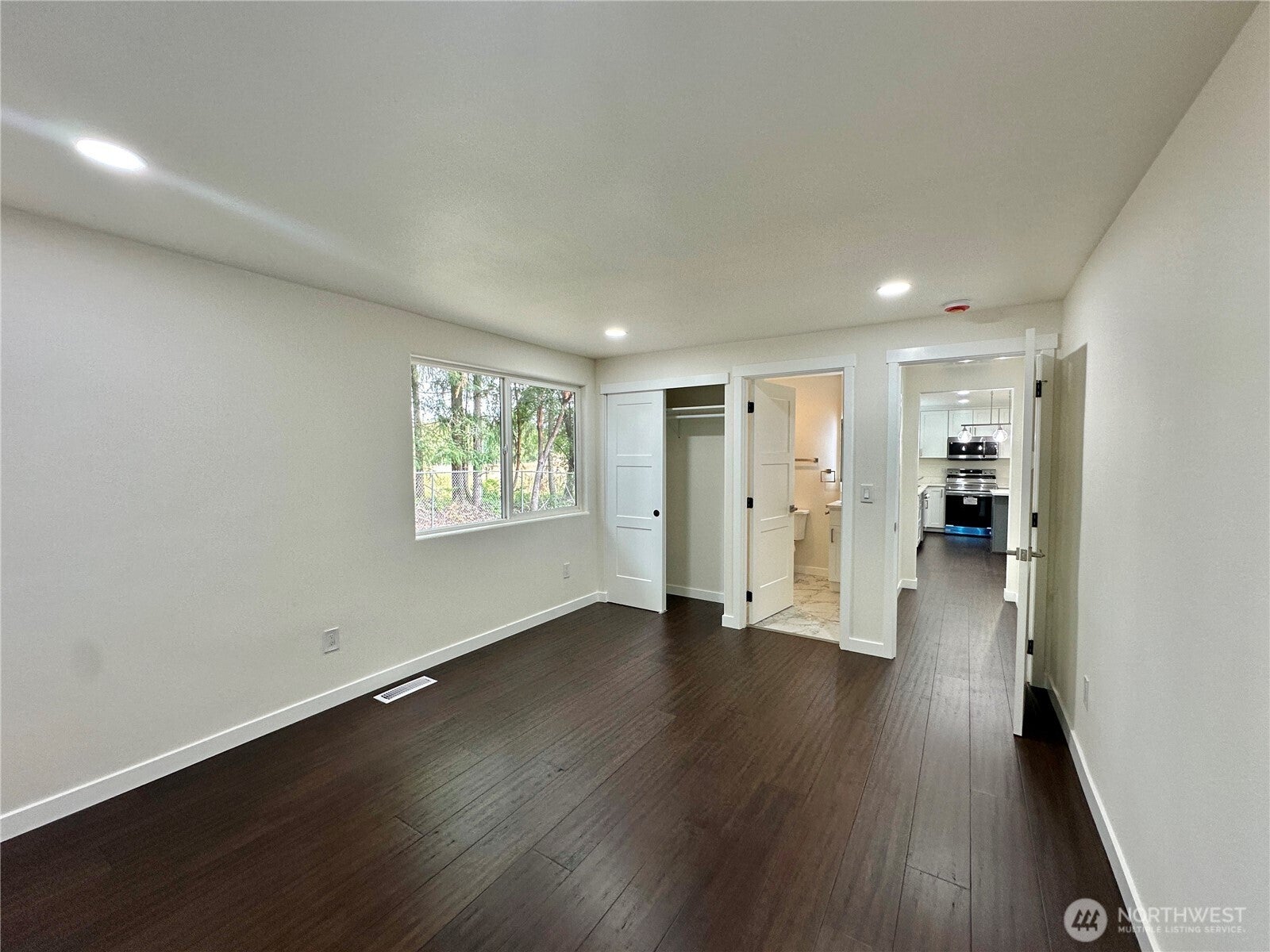 Olympia, Washington, 98516, United States, 4 Bedrooms Bedrooms, ,3 BathroomsBathrooms,Residential,For Sale,1905685