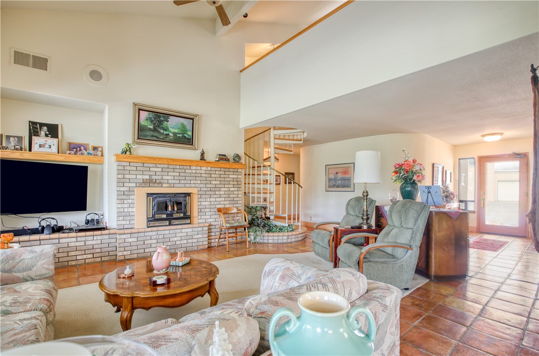 Santa Maria, California, 93454, United States, 8 Bedrooms Bedrooms, ,6 BathroomsBathrooms,Residential,For Sale,1798282
