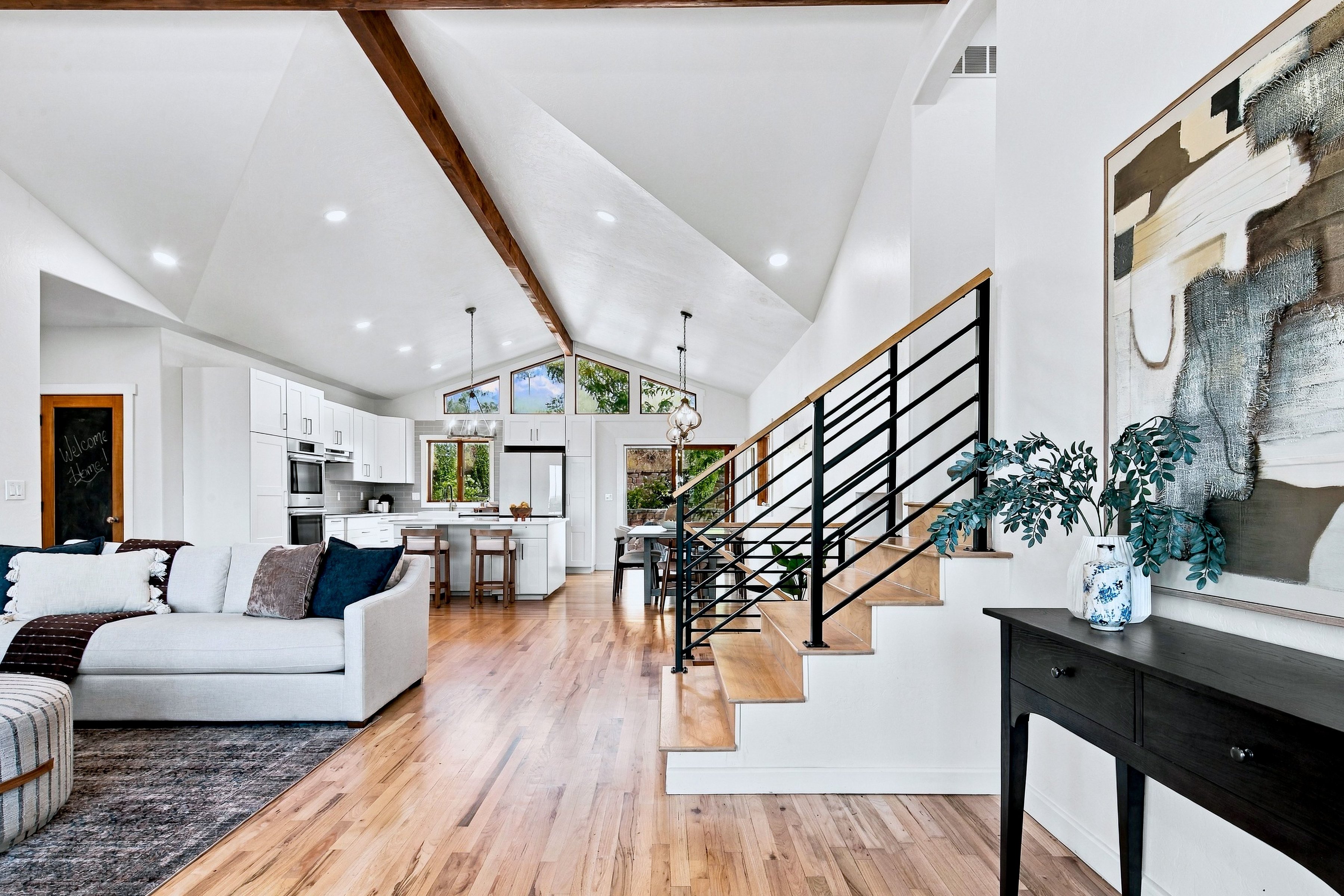  Architectural Foothills Retreat with Valley Views & Direct Trail Access - 物件實景