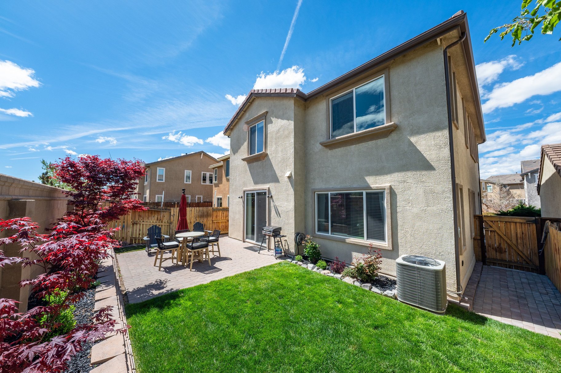  Turn-Key Home Close to Parks, Shopping & Trails - 物件實景