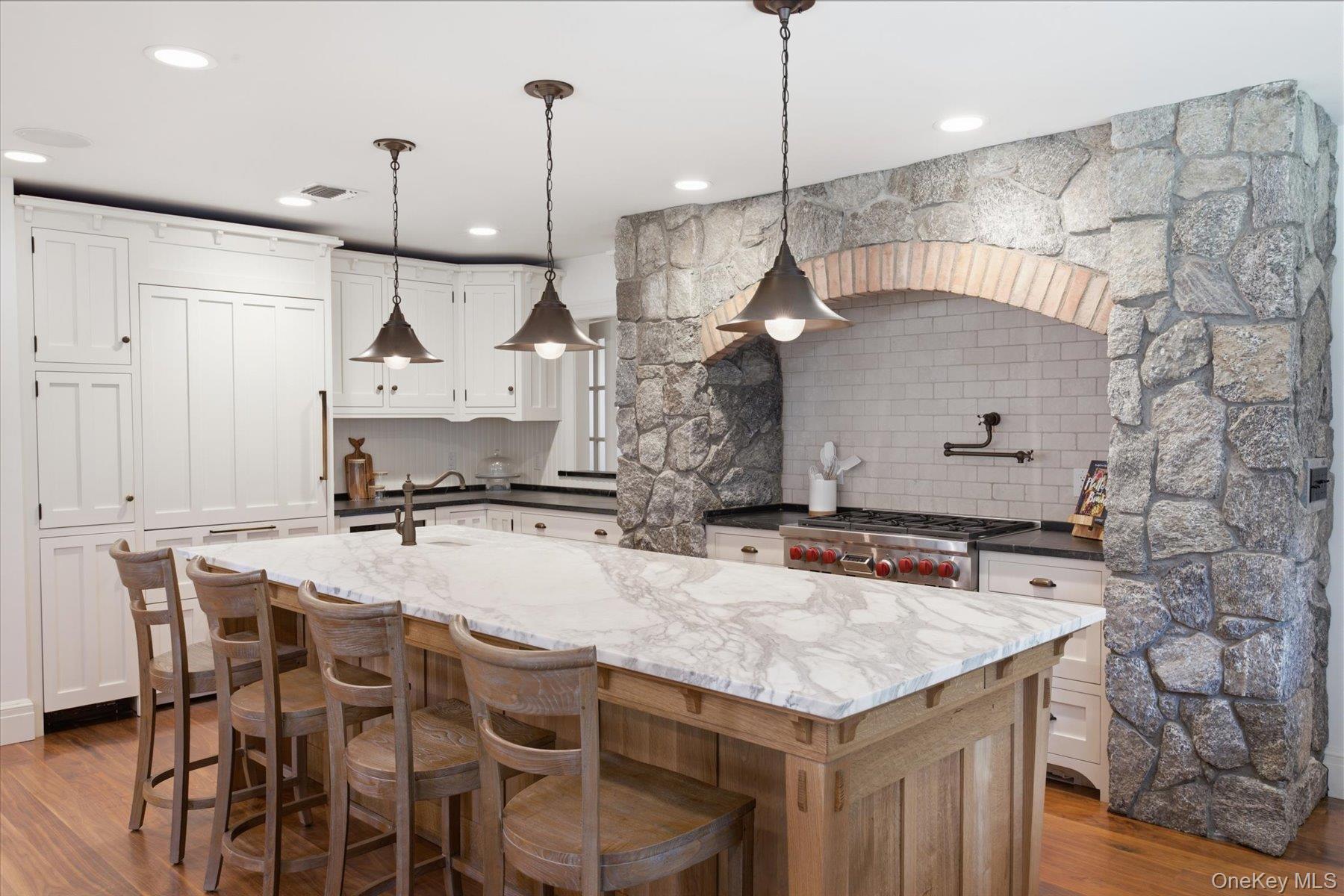  134 Sandy Hollow Road, Northport, NY, 11768 - 物件實景