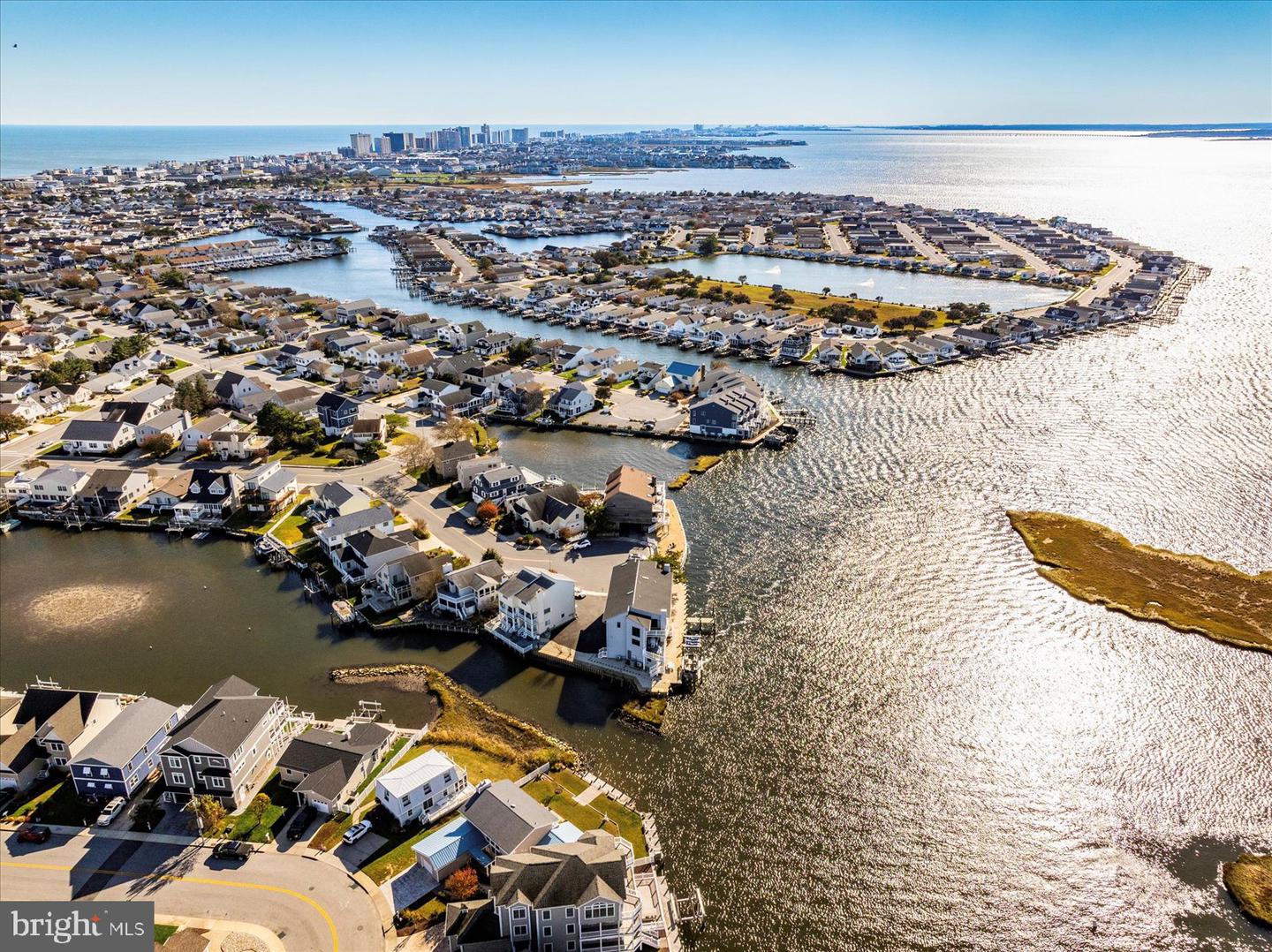 Ocean City, Maryland, 21842, United States, 3 Bedrooms Bedrooms, ,4 BathroomsBathrooms,Residential,For Sale,1986506