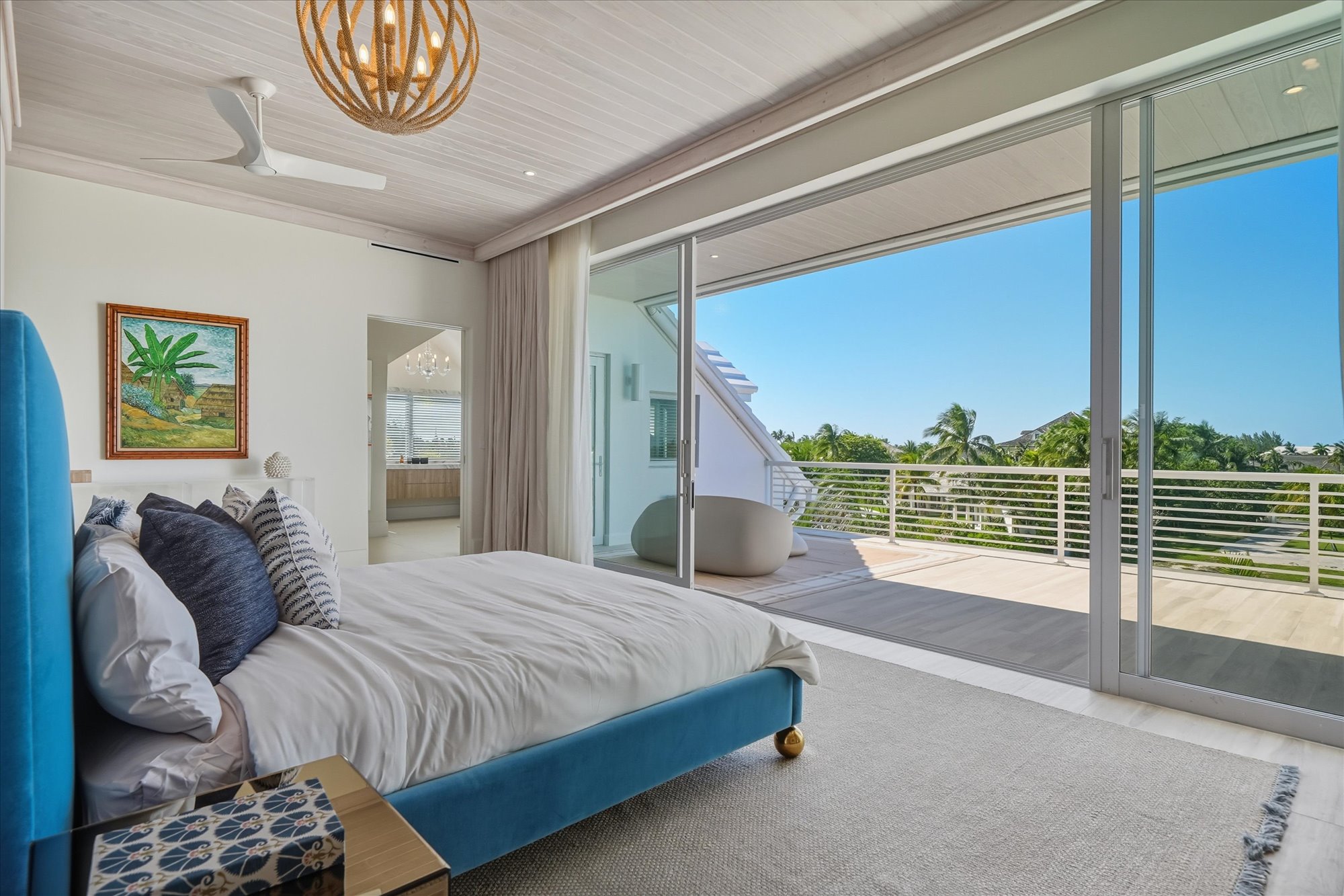  Canal-front Estate - 物件實景