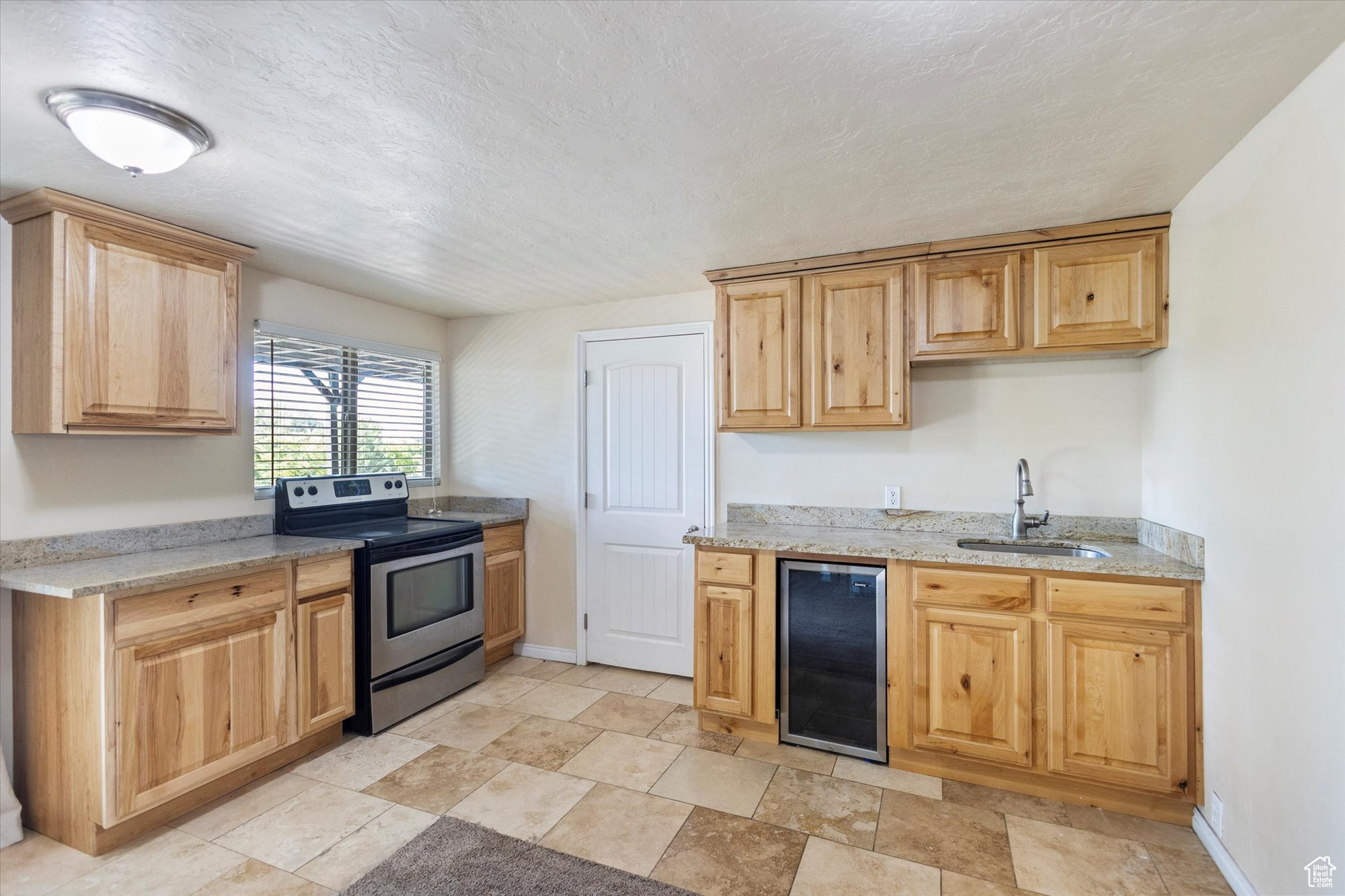 Sandy, Utah, 84093, United States, 7 Bedrooms Bedrooms, ,Residential,For Sale,1974331