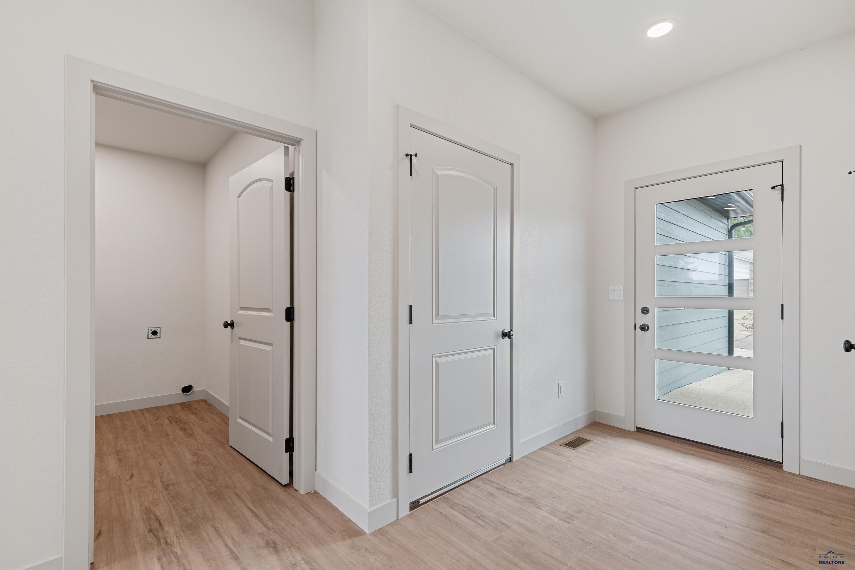 Rapid City, South Dakota, 57703, United States, 4 Bedrooms Bedrooms, ,3 BathroomsBathrooms,Residential,For Sale,1947001
