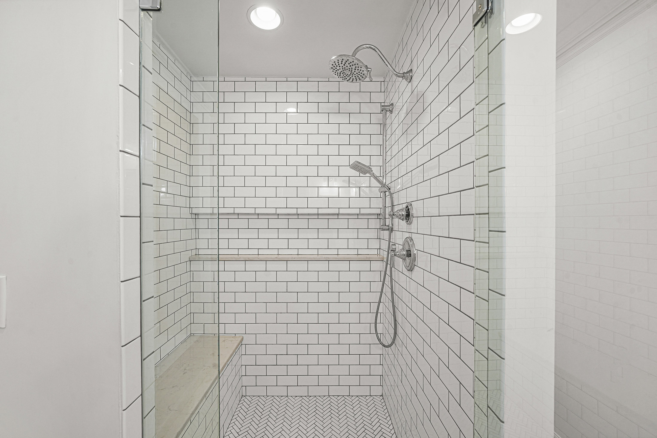  Beautiful Brick Townhome Offers Peaceful Park-like Living in Buckhead - 物件實景