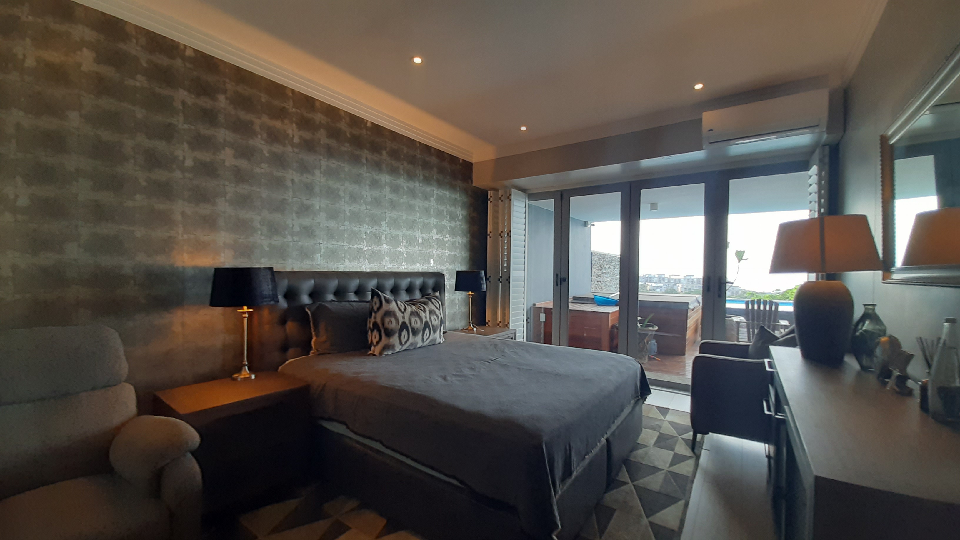  Contemporary Coastal Apartment with Private Pool and Panoramic Sea Views in Simb - 物件實景
