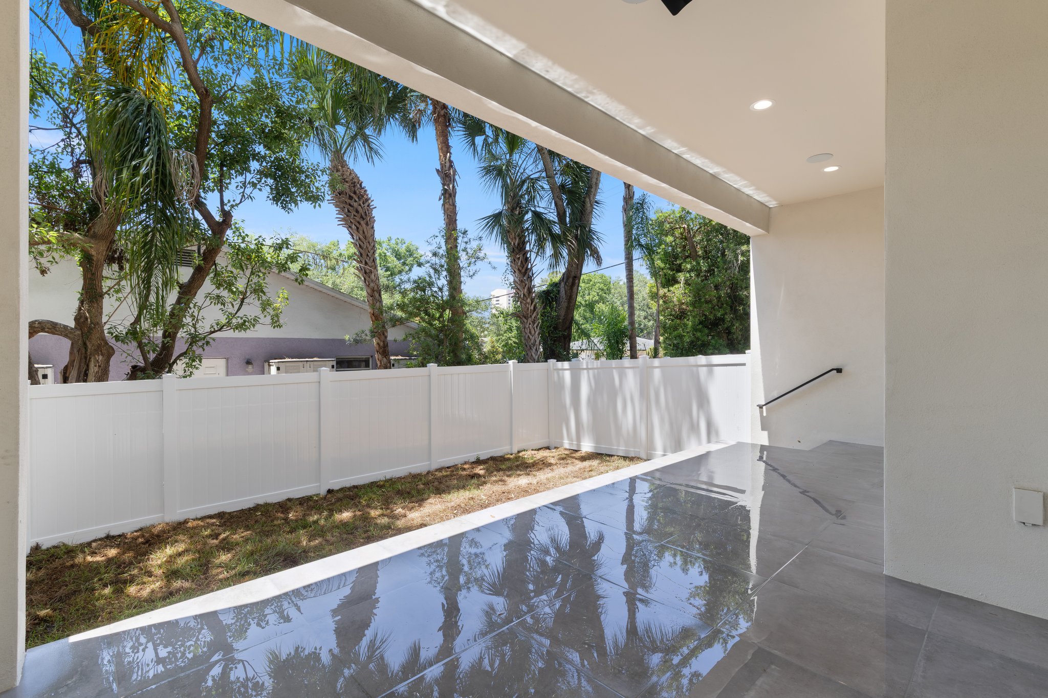 Tampa, Florida, 33609, United States, 3 Bedrooms Bedrooms, ,4 BathroomsBathrooms,Residential,For Sale,1900707