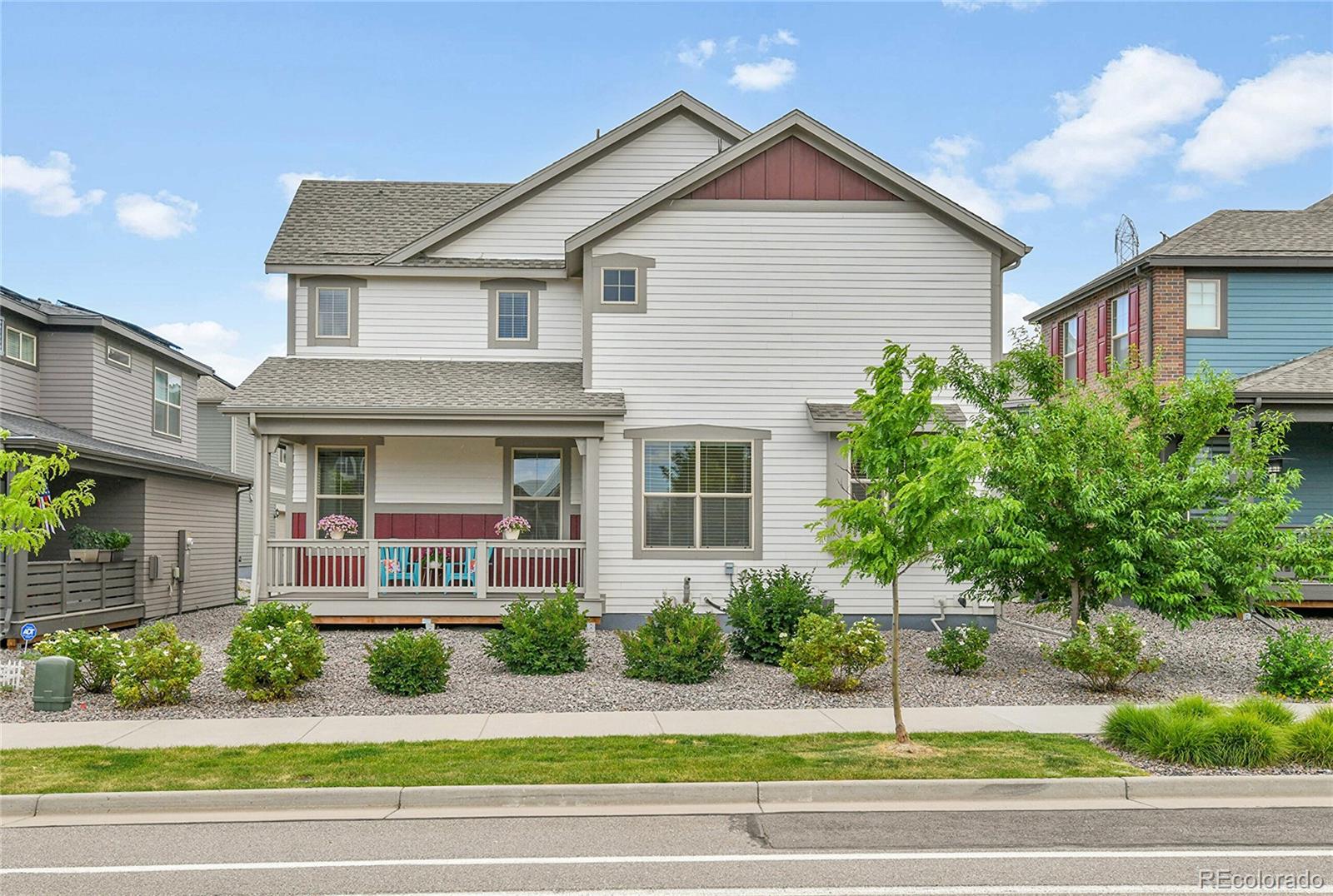 Littleton, Colorado, 80125, United States, 3 Bedrooms Bedrooms, ,3 BathroomsBathrooms,Residential,For Sale,1891675