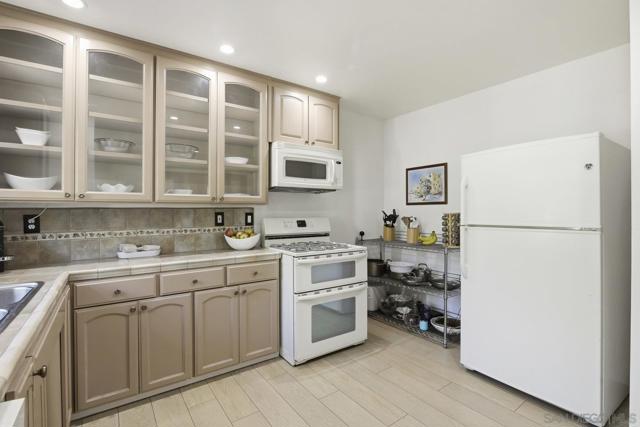 La Mesa, California, 91942, United States, 3 Bedrooms Bedrooms, ,2 BathroomsBathrooms,Residential,For Sale,2002516