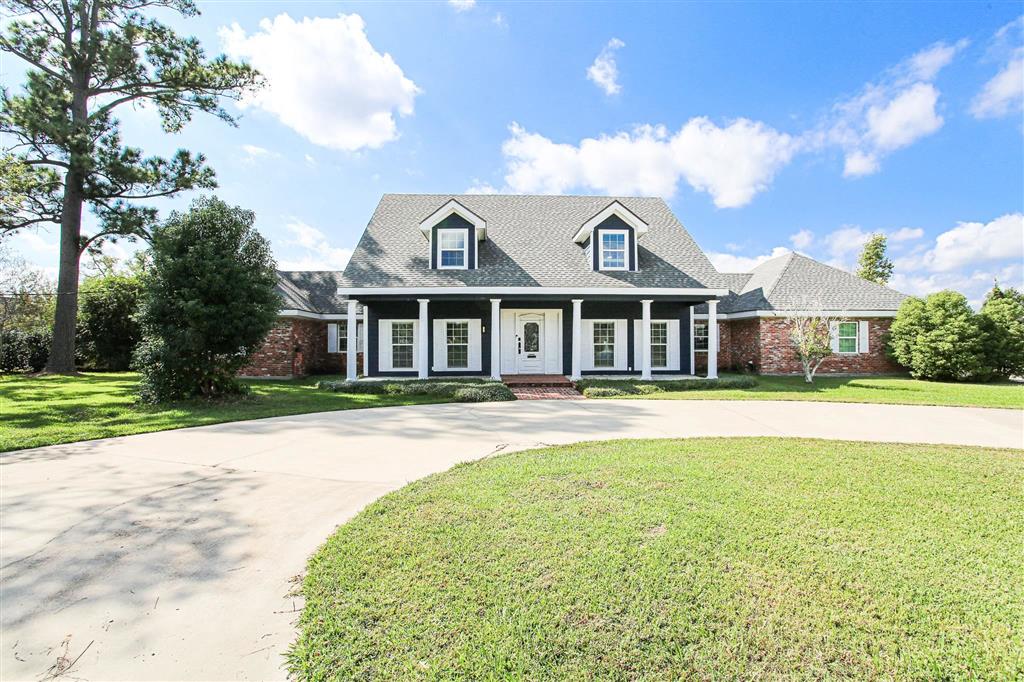 Lake Charles, Louisiana, 70605, United States, 4 Bedrooms Bedrooms, ,4 BathroomsBathrooms,Residential,For Sale,1979416