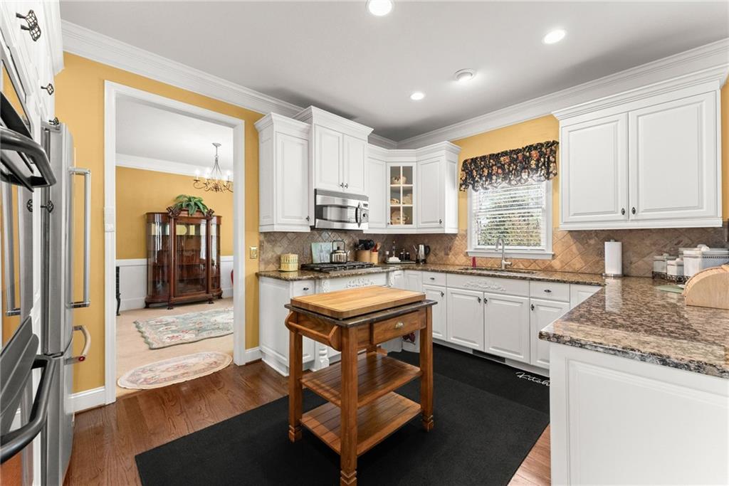 Dawsonville, Georgia, 30534, United States, 4 Bedrooms Bedrooms, ,4 BathroomsBathrooms,Residential,For Sale,2033515