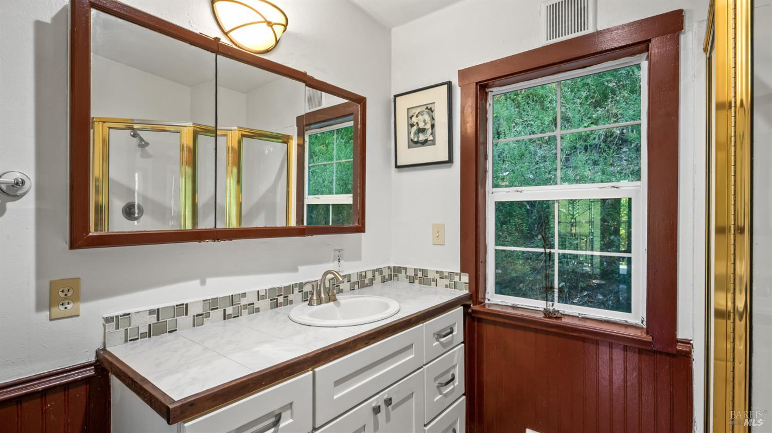Lagunitas, California, 94938, United States, 2 Bedrooms Bedrooms, ,1 BathroomBathrooms,Residential,For Sale,1939923