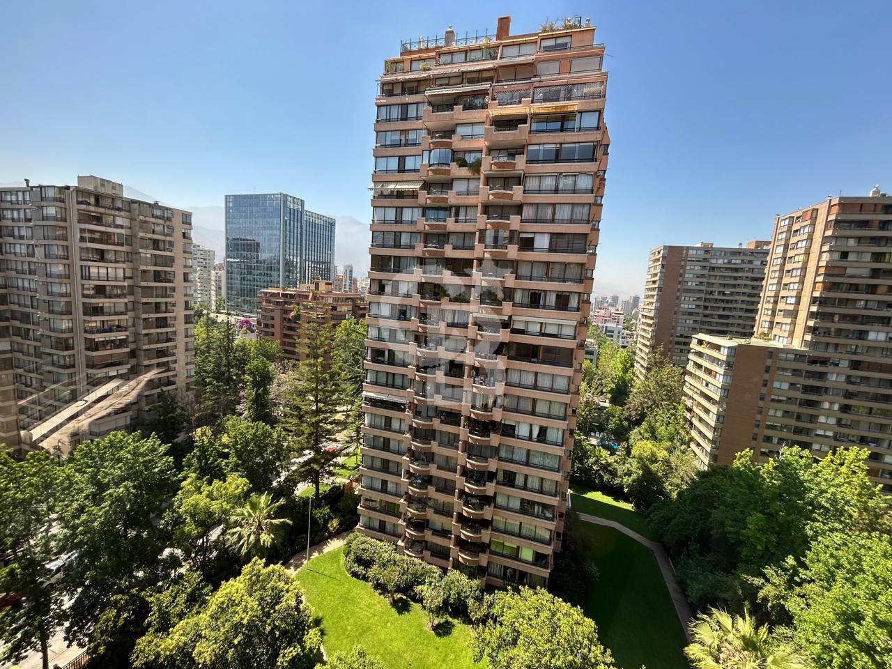 Las Condes, Chile, 3 Bedrooms Bedrooms, ,3 BathroomsBathrooms,Residential,For Sale,2003442