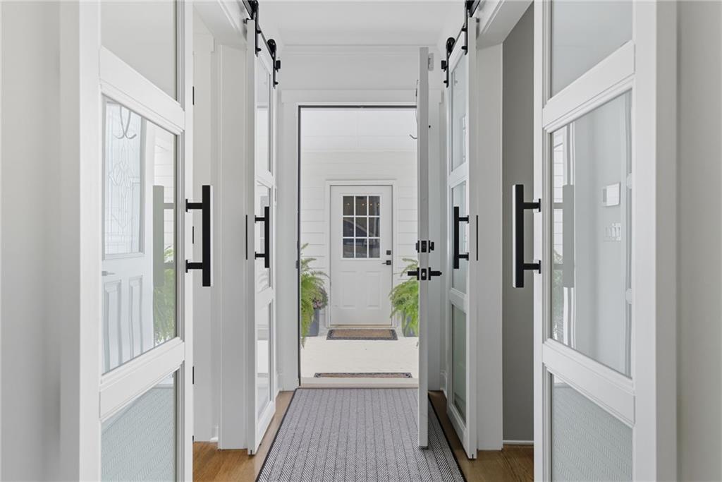 Alpharetta, Georgia, 30005, United States, 4 Bedrooms Bedrooms, ,6 BathroomsBathrooms,Residential,For Sale,1983404