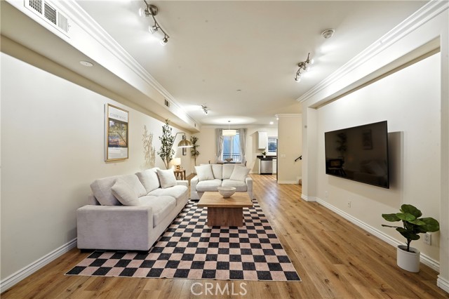 Los Angeles, California, 90042, United States, 3 Bedrooms Bedrooms, ,3 BathroomsBathrooms,Residential,For Sale,1928215
