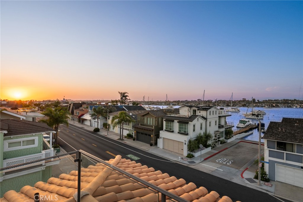 Newport Beach, California, 92661, United States, 4 Bedrooms Bedrooms, ,5 BathroomsBathrooms,Residential,For Sale,1875430