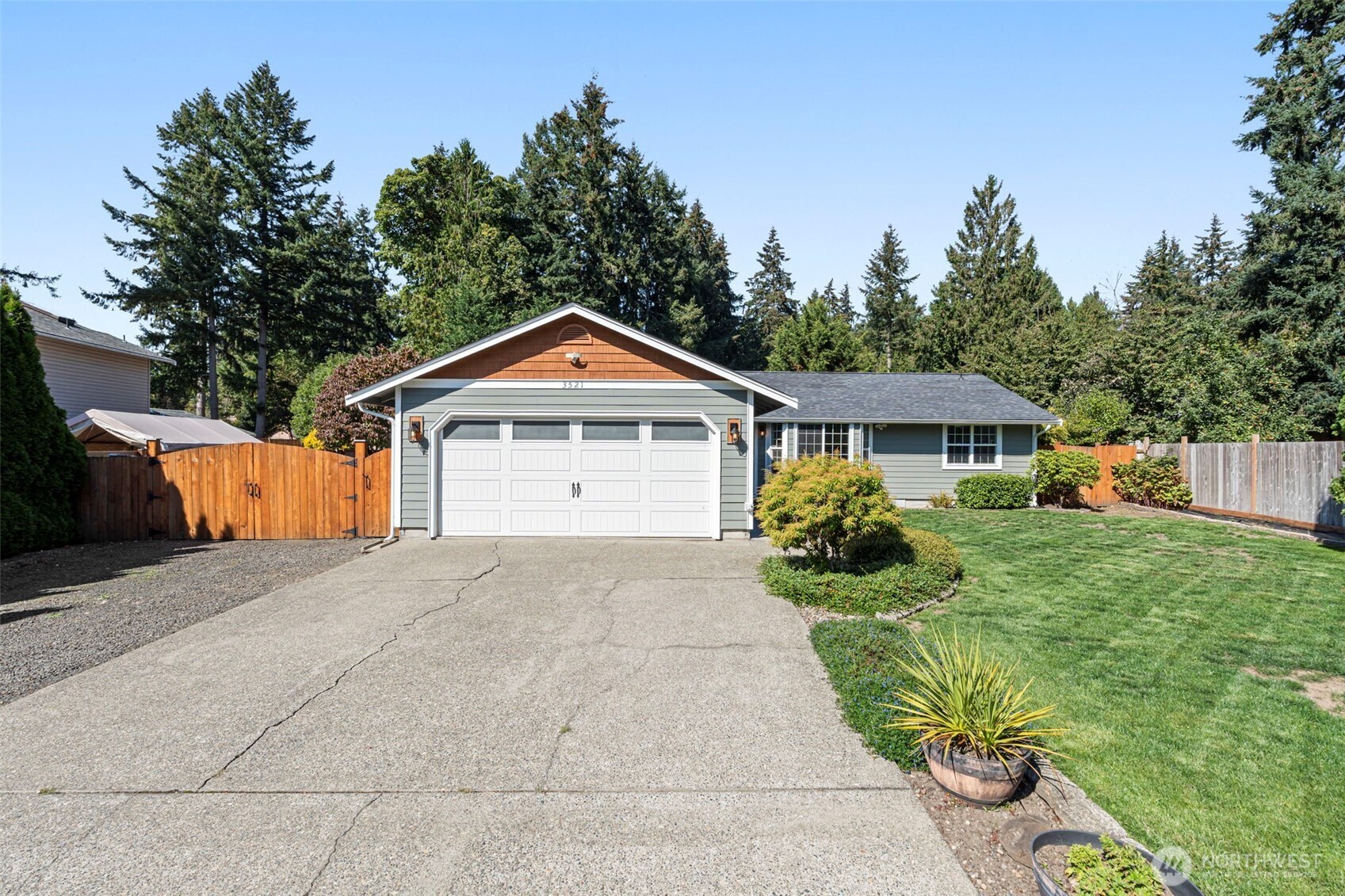 Radcliff Ct, Lacey, WA 98503