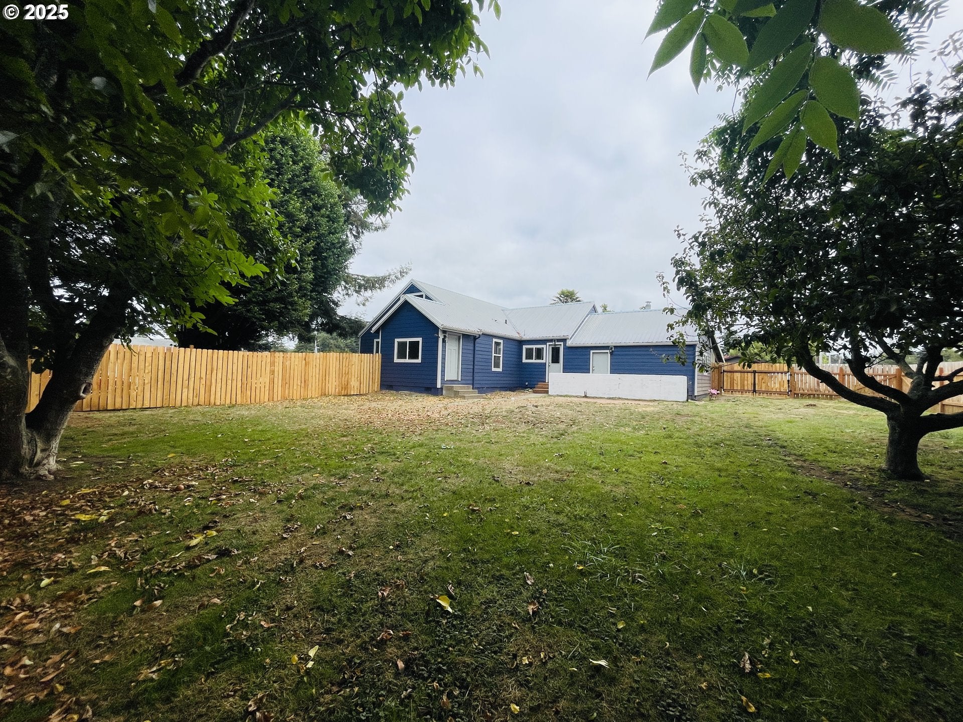 Bandon, Oregon, 97411, United States, 4 Bedrooms Bedrooms, ,2 BathroomsBathrooms,Residential,For Sale,1983283