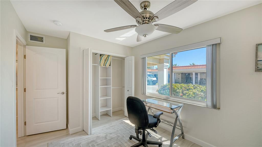 Longboat Key, Florida, 34228, United States, 2 Bedrooms Bedrooms, ,2 BathroomsBathrooms,Residential,For Sale,1993479