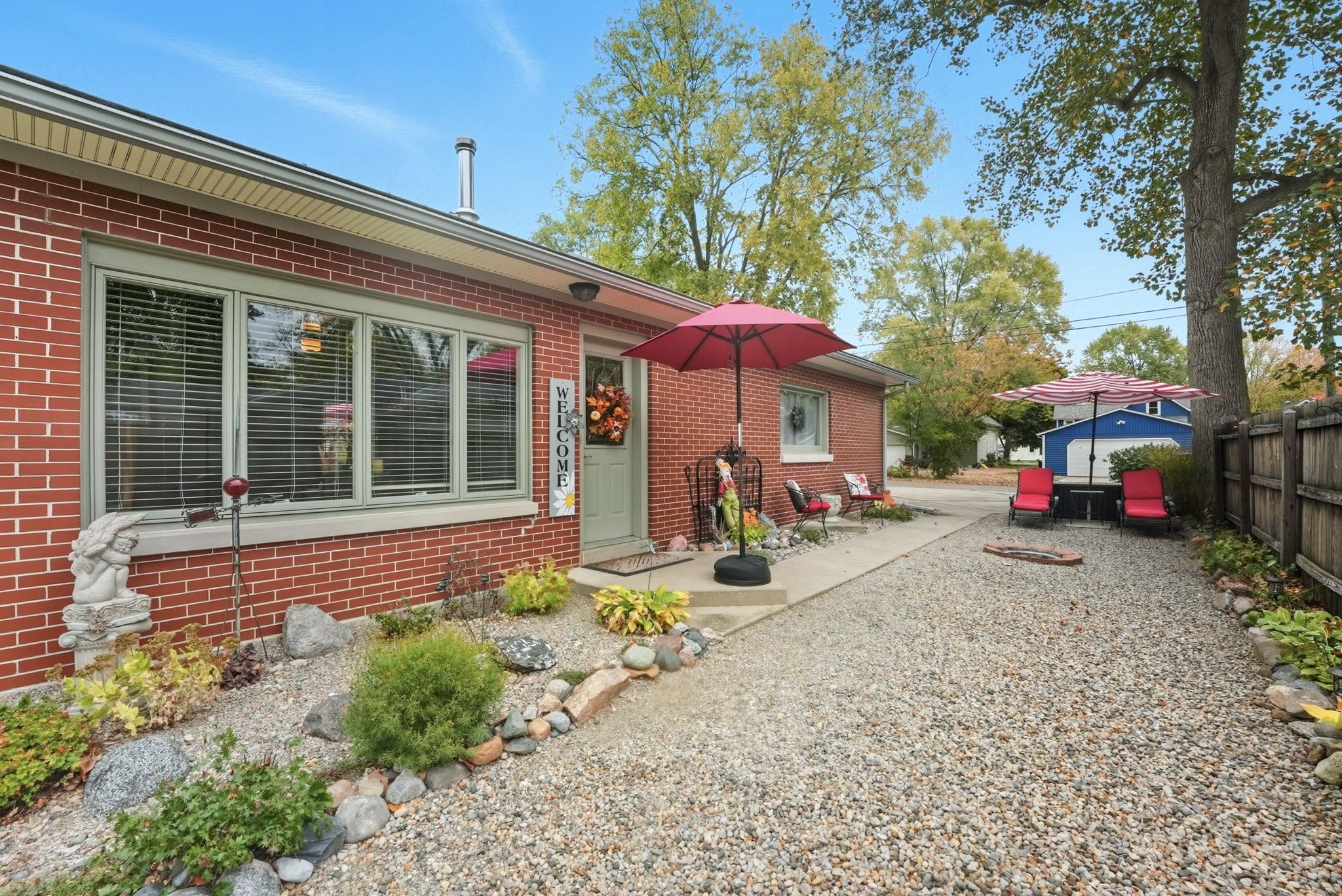 Calhoun St, South Whitley, IN 46787 #1