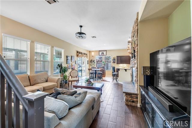 HEMET, California, 92545, United States, 4 Bedrooms Bedrooms, ,3 BathroomsBathrooms,Residential,For Sale,1826972